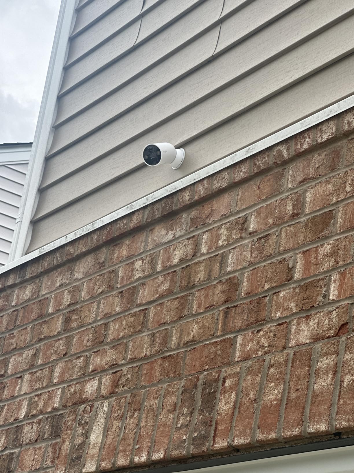 Tapo MagCam 2K+ - 2025 Wirecutter Best Outdoor Security Camera & PCMag Editors' Choice, Wireless Battery Power, Magnetic Mount, Subscription-Free SD Storage or Cloud, Person/Vehicle Detection, 2-Pack customer photo 1