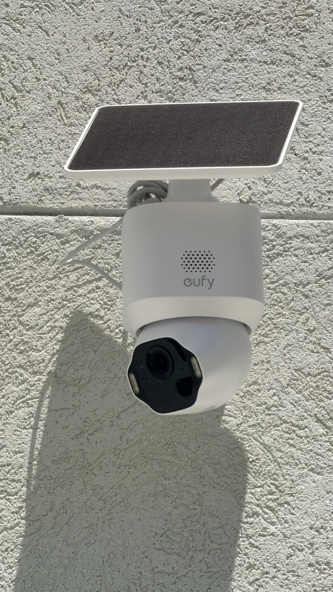 eufy Security SoloCam E42, 4K Security Camera Wireless Outdoor, Solar Powered, AI Motion Tracking, Strobe Light, Pan and Tilt, Facial Recognition, Up to 16 TB, Smart Home Compatible customer photo 1