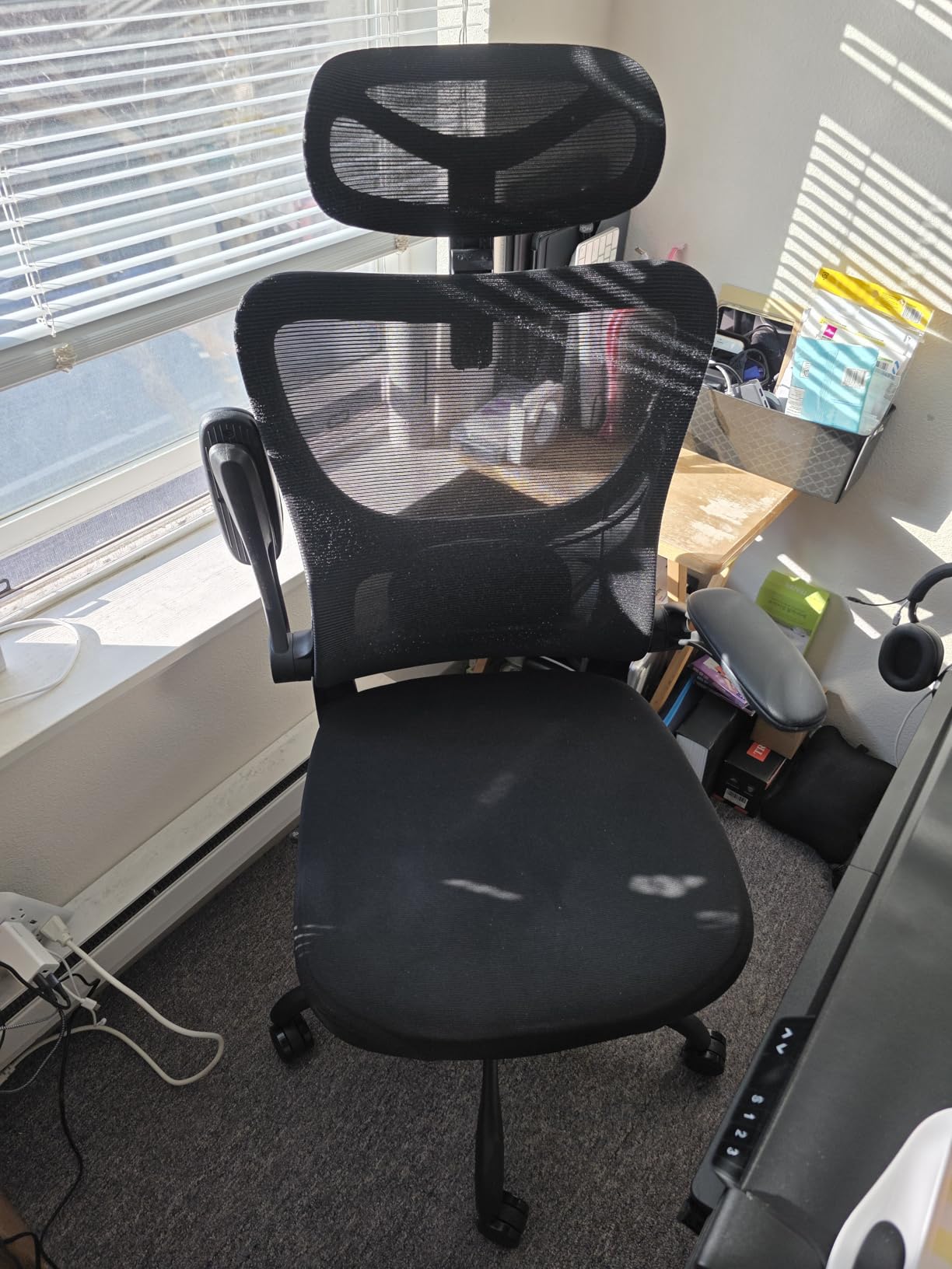 HUANUO Ergonomic Office Chair, High Back Computer Desk Chair with Adjustable Lumbar Support and Headrest, Comfy Gaming Chair with 3D Armrests, Home Office Rolling Chair, Max Load 300 lbs customer photo 2