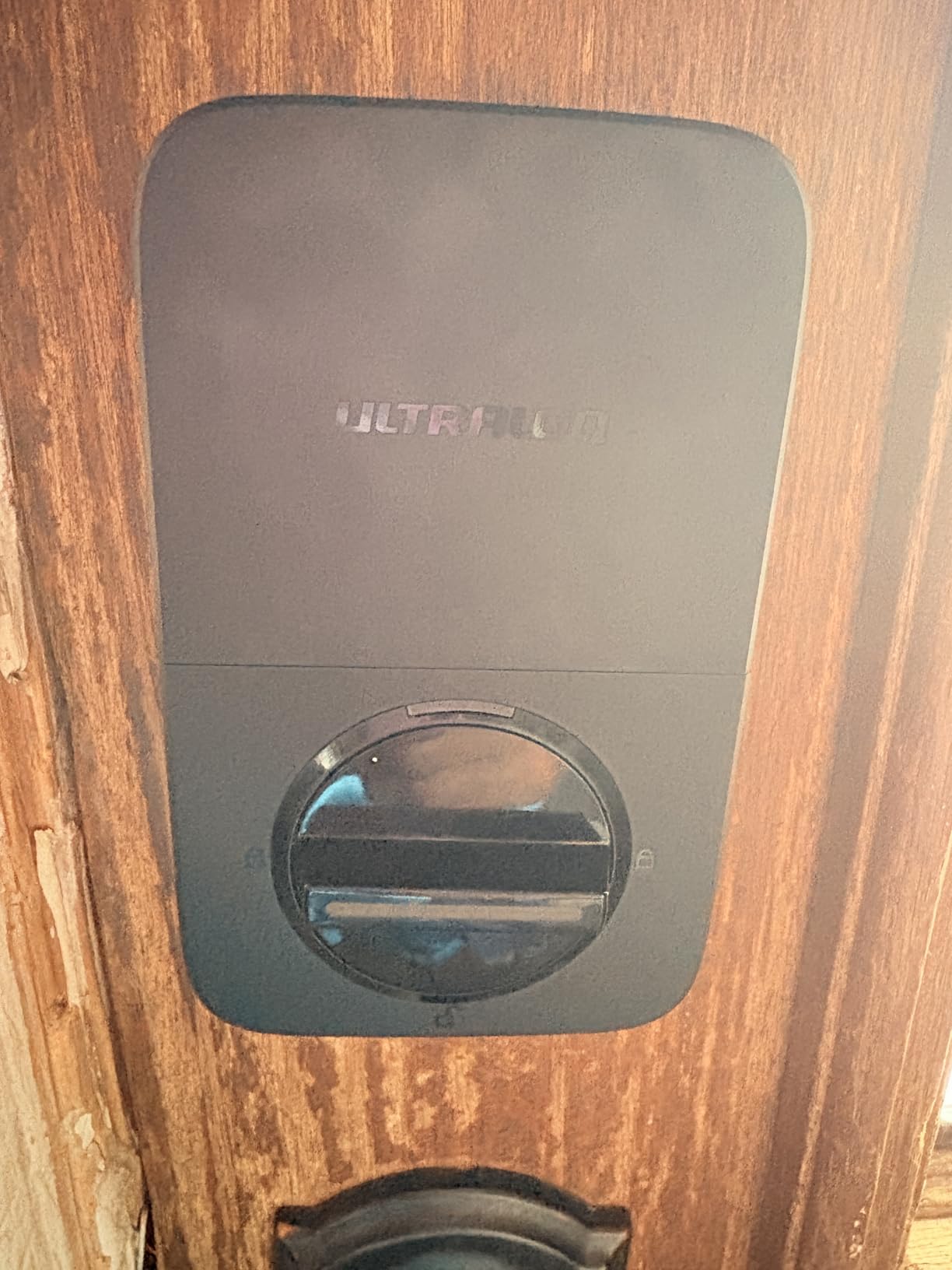 ULTRALOQ Bolt SE Smart Lock, Built-in Wi-Fi, Matter Over Thread, Works with Apple Home, Alexa, Google, 7-in-1 Keyless Entry Deadbolt with Fingerprint ID customer photo 1
