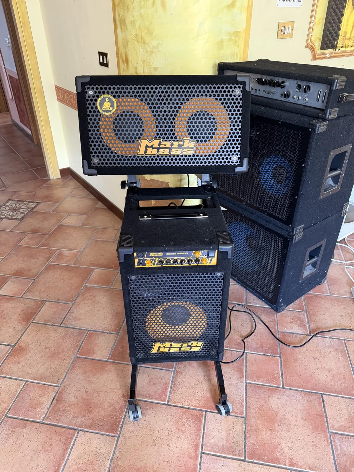 Heavy Duty Amplifier Stand, Adjustable Amps Speaker Cabinet Stand Combo Holder, Audio Rack, Guitar Amplifier Stand customer photo 1
