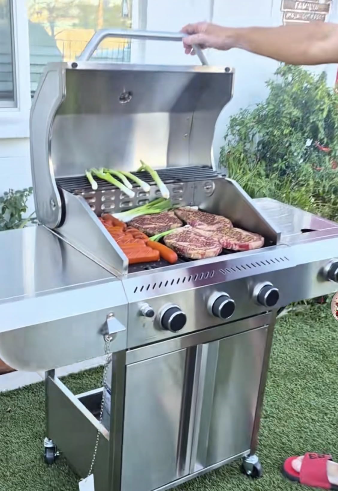 34,000 BTU 3-Burner Propane Gas Grill with Side Burner, All Stainless Steel BBQ Grill, Cast Iron Grates & Portable Cart with Wheels, Outdoor Barbecue Grill for Backyard, Patio, Camping (G31 PRO) customer photo 1