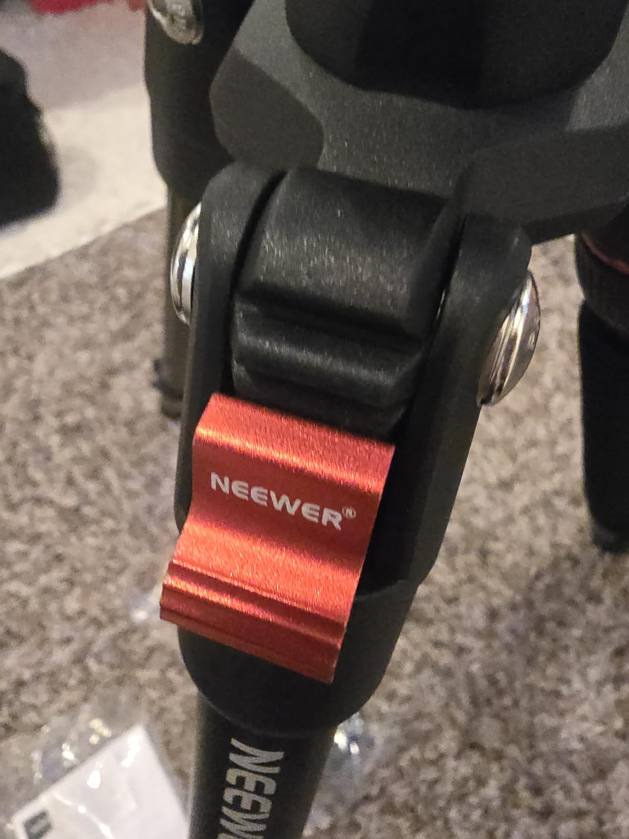 NEEWER Basics 72