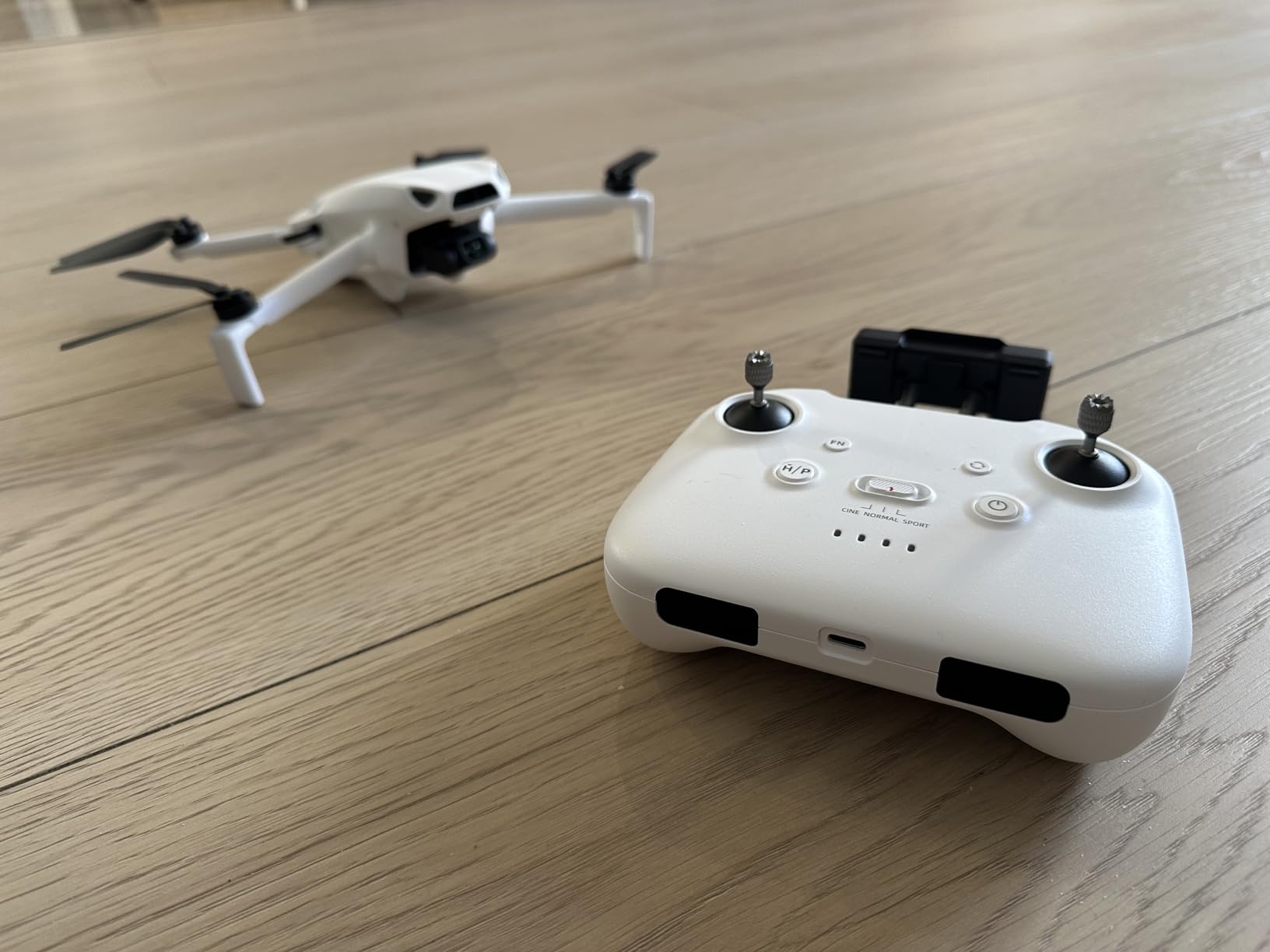 Skyrover S1 Mini Drone with Camera, 4K/60fps Video, 8K/48MP Photos, 40-Min Flight Time, 7.45-Mile Transmission, Forward Obstacle Avoidance, Auto Track, 3-Axis Gimbal Stabilization, Under 249g customer photo 2