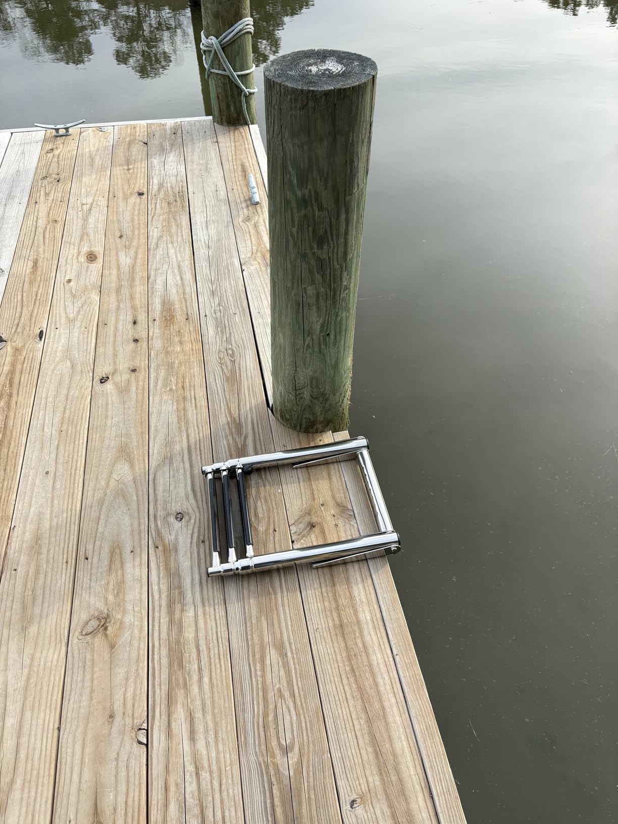 Boat Ladder for Pontoon, Telescoping Boarding Ladder for Outboards | 4 Step Stainless Steel Folding Heavy Duty for Yacht, Marine Fishing Boat customer photo 2