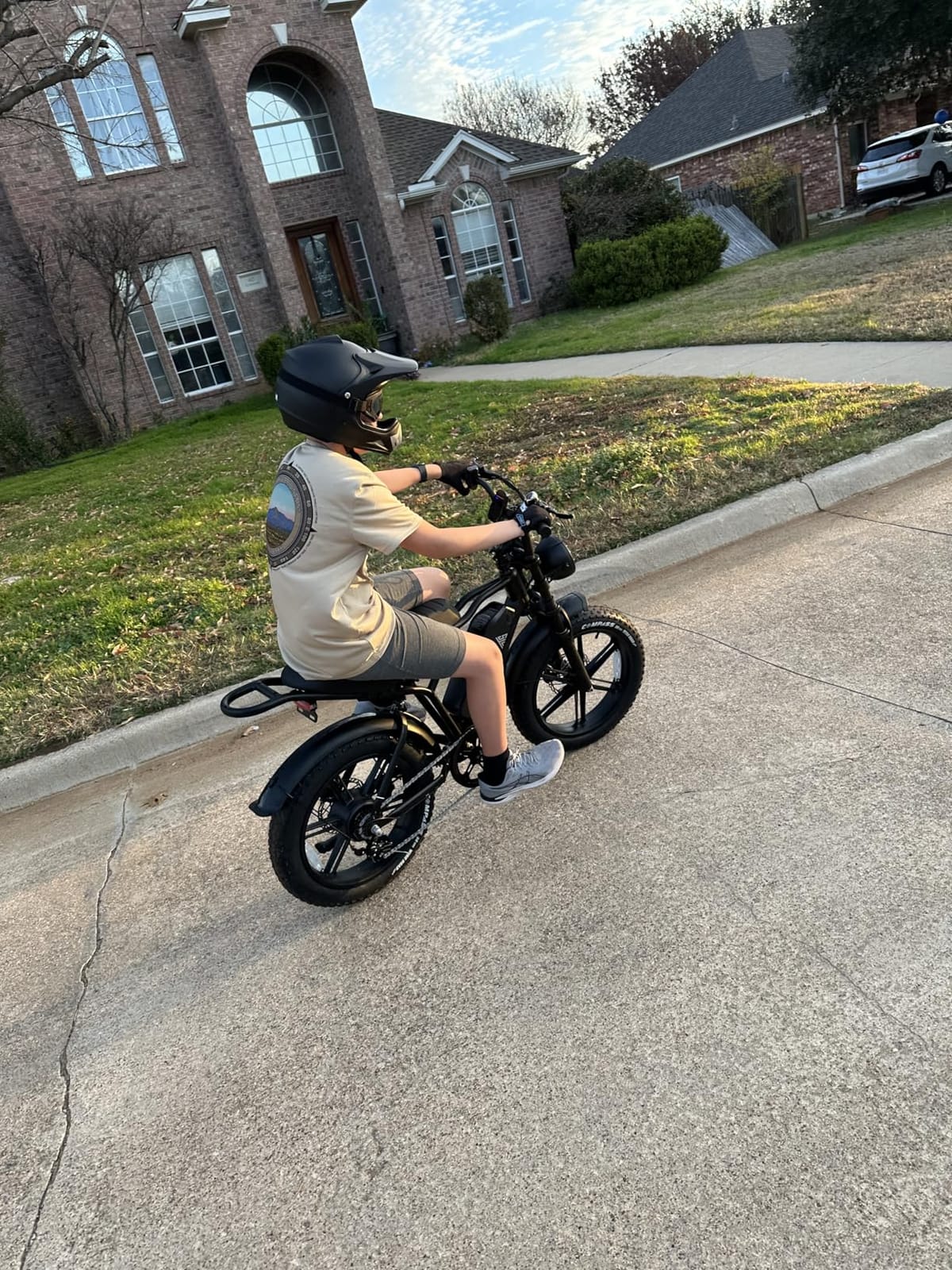 TST Electric Bike for Adults, 48V 15Ah Battery for Urban Cycling, R9 | 1500W Peak Motor, Dual Suspension, 7-speed Gears, 3 Working Modes, Suitable for Commuters and Beginner Cyclists customer photo 2