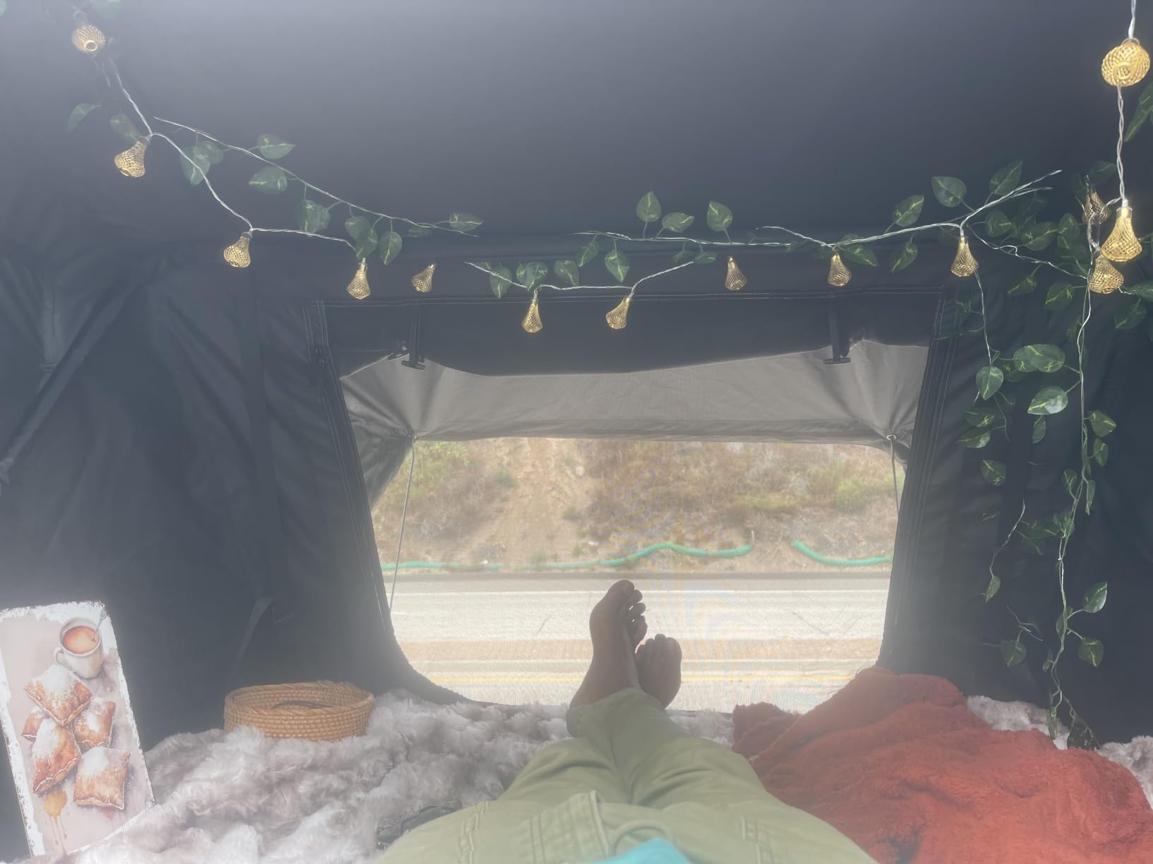 Meedo Apolle A86 M, Soft Shell Rooftop Tent, Fits 2 People, Made with Waterproof Material and a Rainfly-Fold Design, Clamshell Army Green Roof Top Tent for Overlanding Hunting, Ladder Included customer photo 1