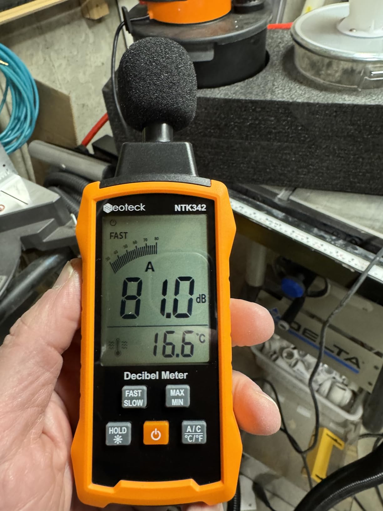 Neoteck 30-130dB Decibel Meter with A/C Weighted Digital Sound Level Meter, Portable Backlight SPL Meter with MAX/MIN FAST/SLOW Response Rate and Data Hold for Home Office Factories Noisy Neighbors customer photo 1