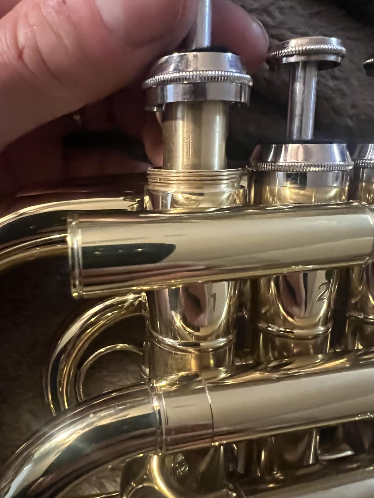 SONICAKE Pocket Trumpet Bb Flat - Gold Lacquer Brass Mini Trumpet Full Kit for Beginners Students with 7C Mouthpiece, Hard Case, Gloves & Cleaning Kit QPT-01 (Golden) customer photo 2