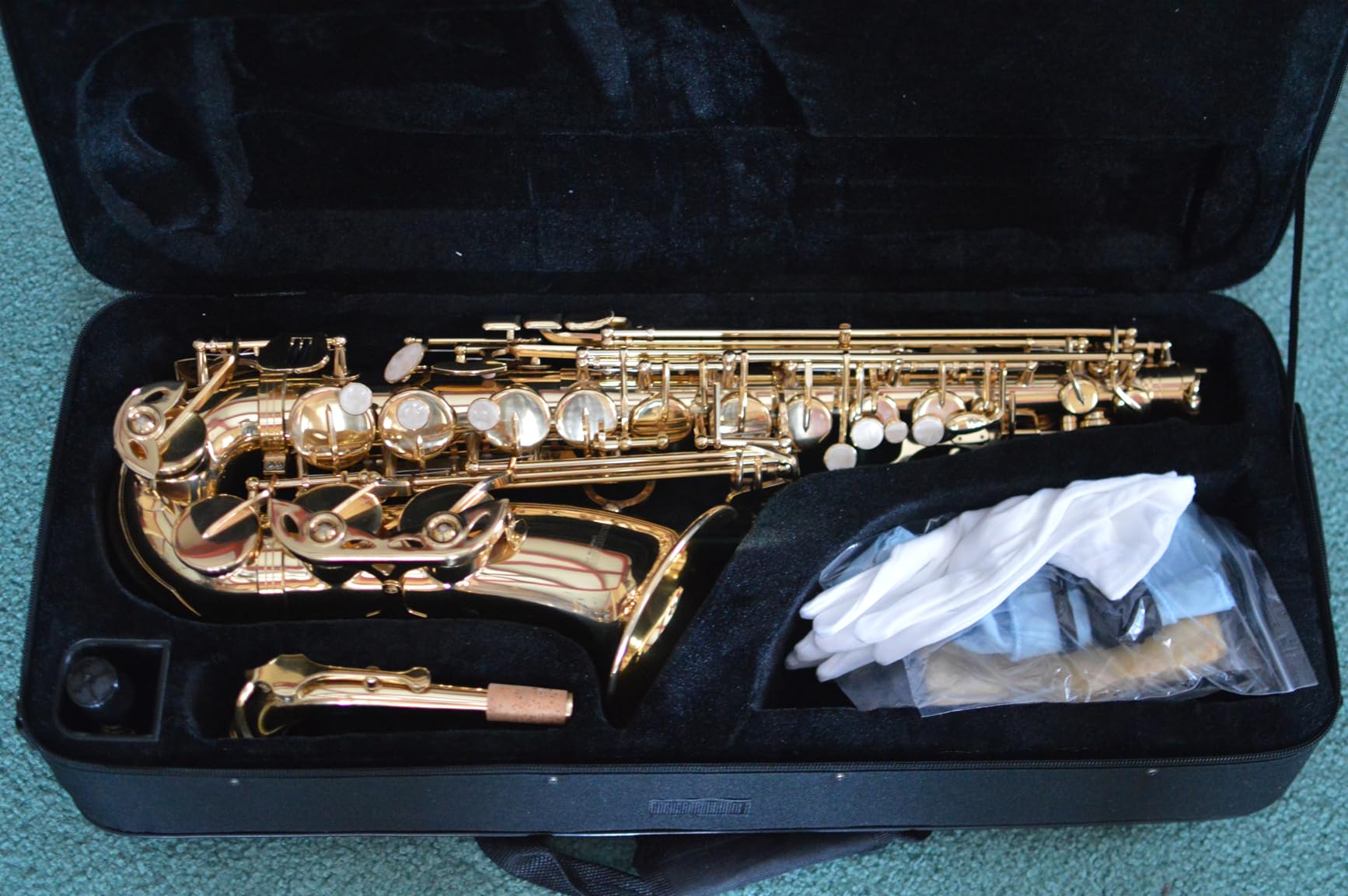 SONICAKE Alto Saxophone E Flat - Beginner Friendly Gold Saxophone Full Kit for Students customer photo 2