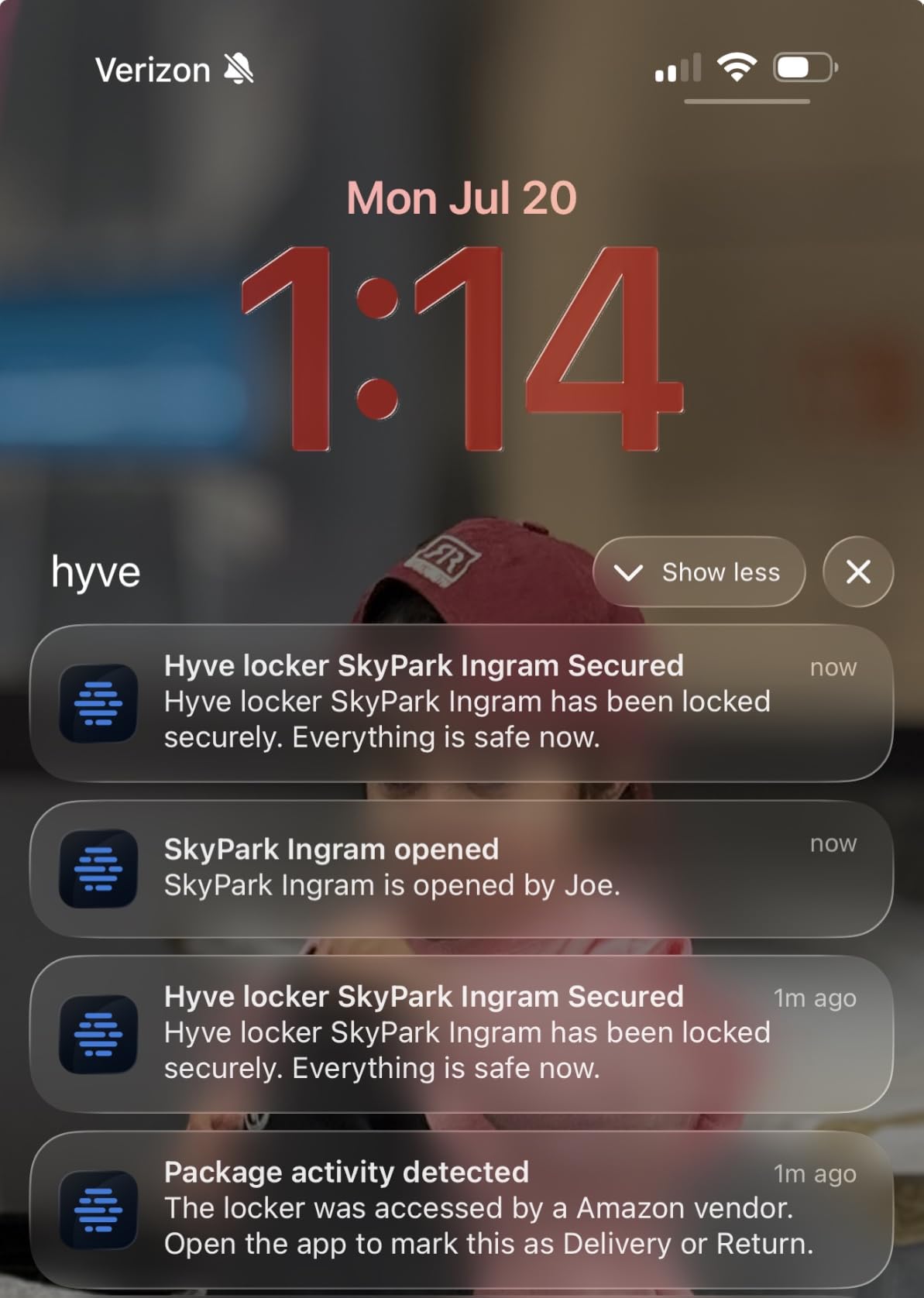 hyve Smart Package Delivery Box for Outside - Secure Deliveries and Returns customer photo 1