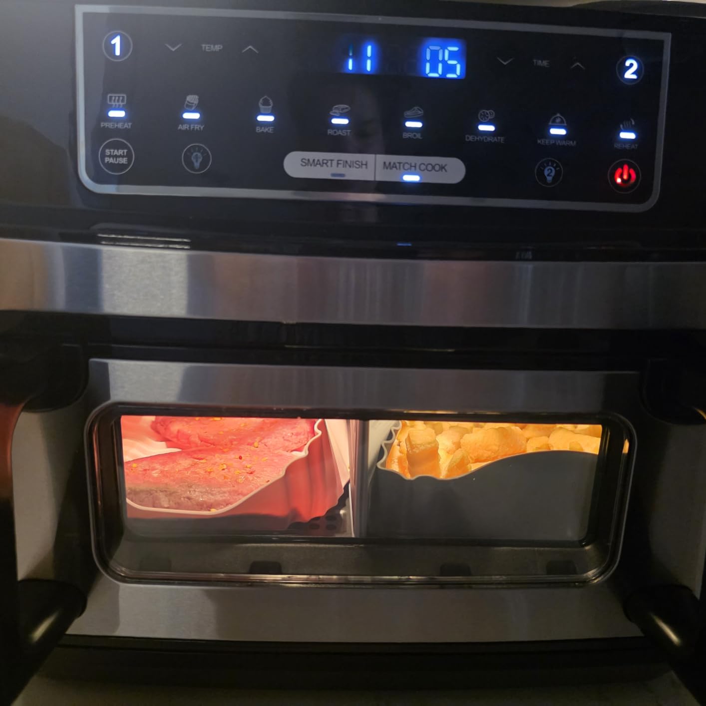 Emphsism 12QT Large Dual Zone Air Fryer with Removable Divider, 1 x 12QT Mega Zone or 2 Independent 6QT Zones, 8-in-1 Family Size, LED Touchscreen customer photo 1