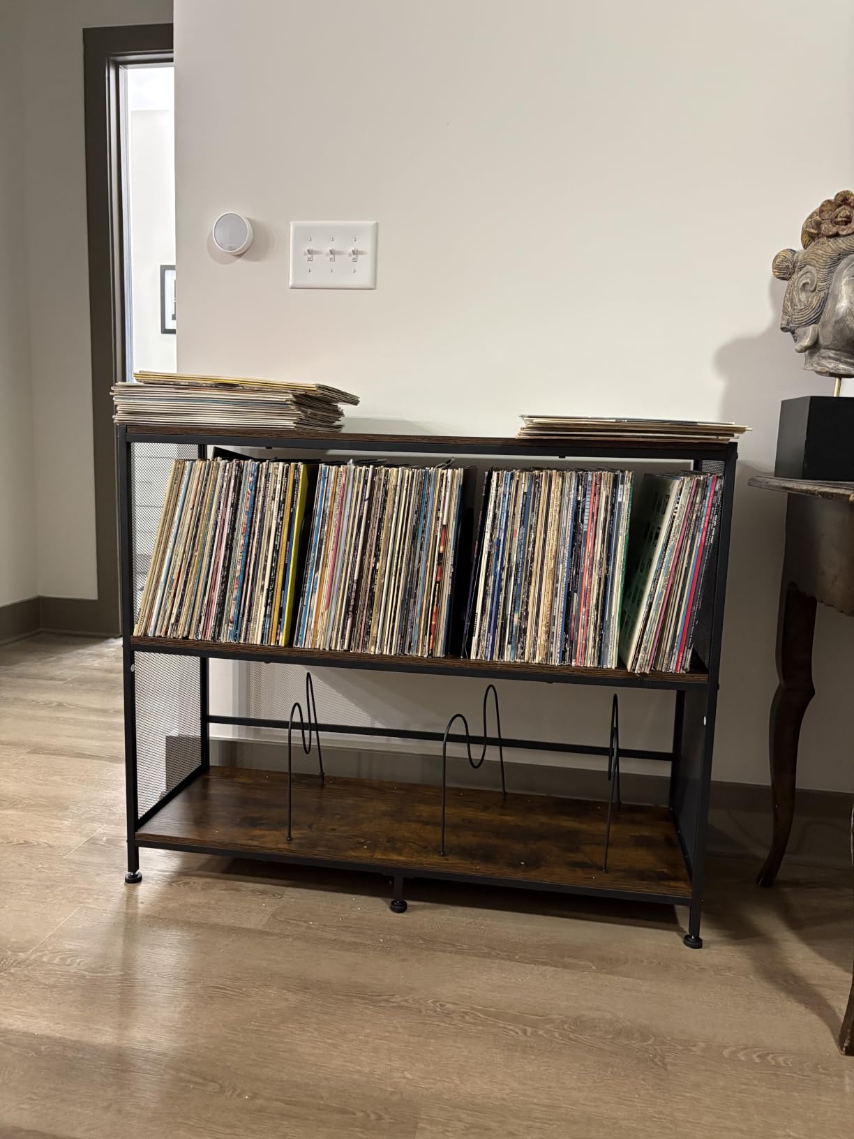 Sonyabecca Record Player Stand with 4 Adjustable Dividers, Vinyl Record Storage Up to 350 Albums, 3-Tier Vinyl Storage Holder with Open Wooden Desktop for Living Room, Bedroom customer photo 2
