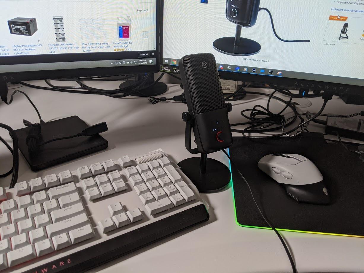 Elgato Wave:3 MK.2 USB Condenser Microphone, DSP Effects | ClipGuard 2.0 protection, Auto Gain calibration, Onboard voice enhancer, compressor, EQ, Multifunction dial, USB-C customer photo 1