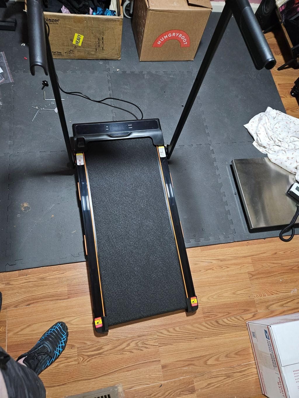 UMAY Fitness 20% Treadmill with Auto Incline, Running Foldable Treadmills | Pulse Sensors, 400 LBS Capacity, 4.0HP Quiet Brushless, Max 8.0 MPH/8.7 MPH customer photo 1