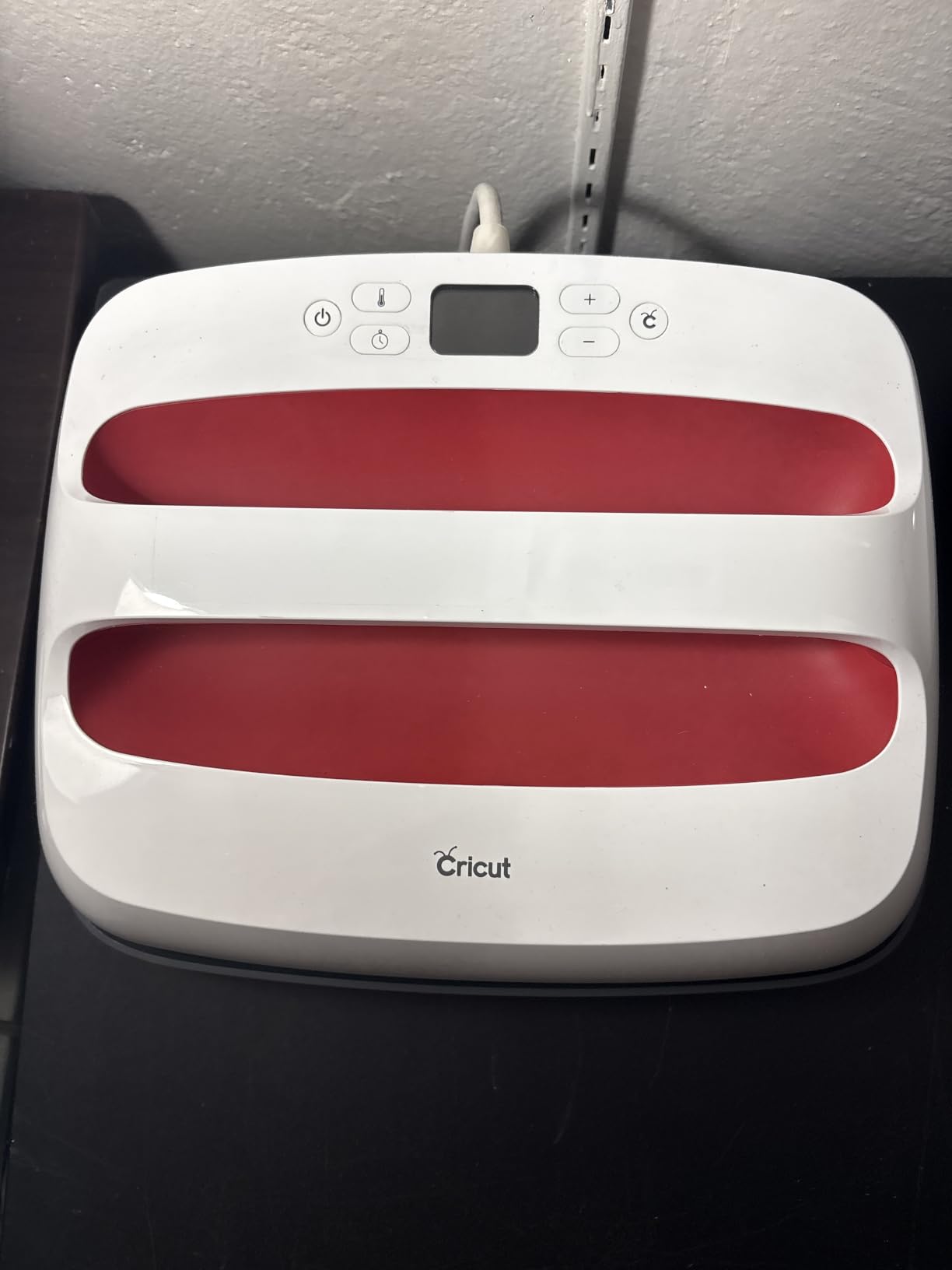 Cricut EasyPress SE - 12 in x 10 in Heat Press - Blue | Heat Transfer Machine for T-Shirts, Sweatshirts, Blankets, Pillows & More customer photo 2