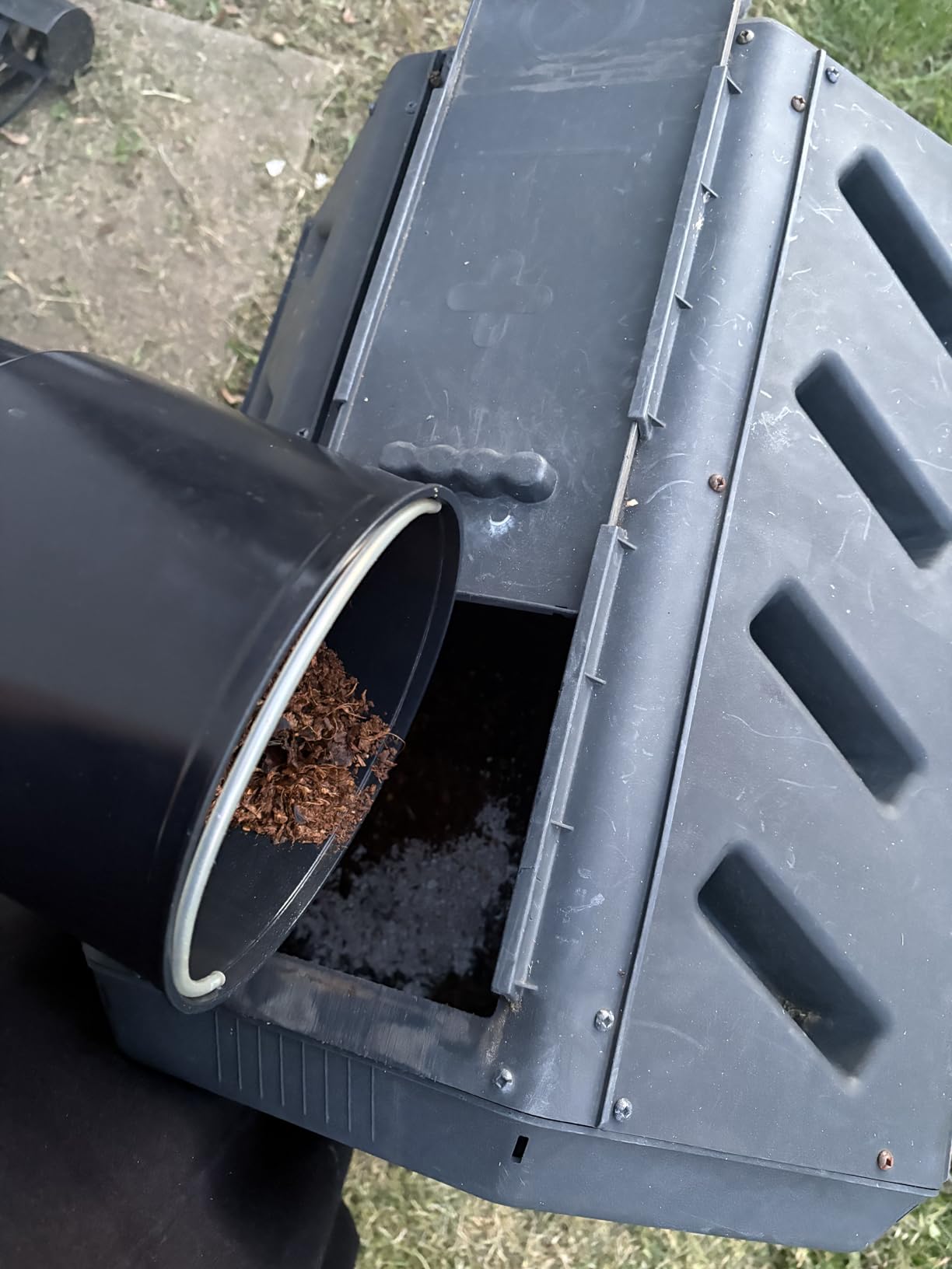 OK-255 Electric Composter for Kitchen 5.5L | 2026 New Smart Compost Bin with 5 Modes, Quiet, Odor-Free, Auto-Clean, Reduces Food Waste by 90%, Turns Waste Into Fertilizer customer photo 1