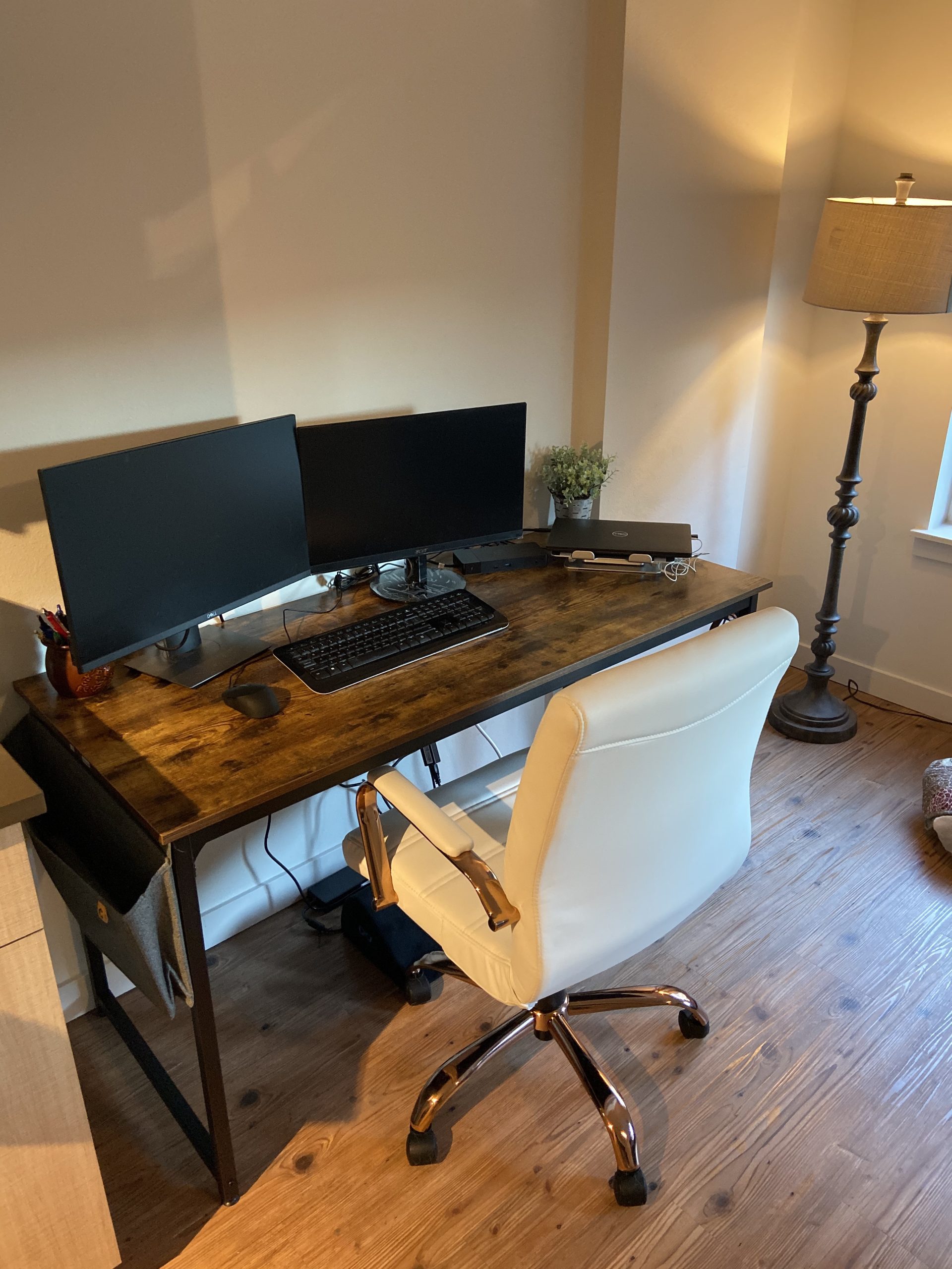 CubiCubi Electric Standing Desk 48 x 24 Inch, Height Adjustable Sit Stand Desk with Memory Presets, Splice Desktop Computer Desk for Home Office, White Frame/Light Walnut Top customer photo 1