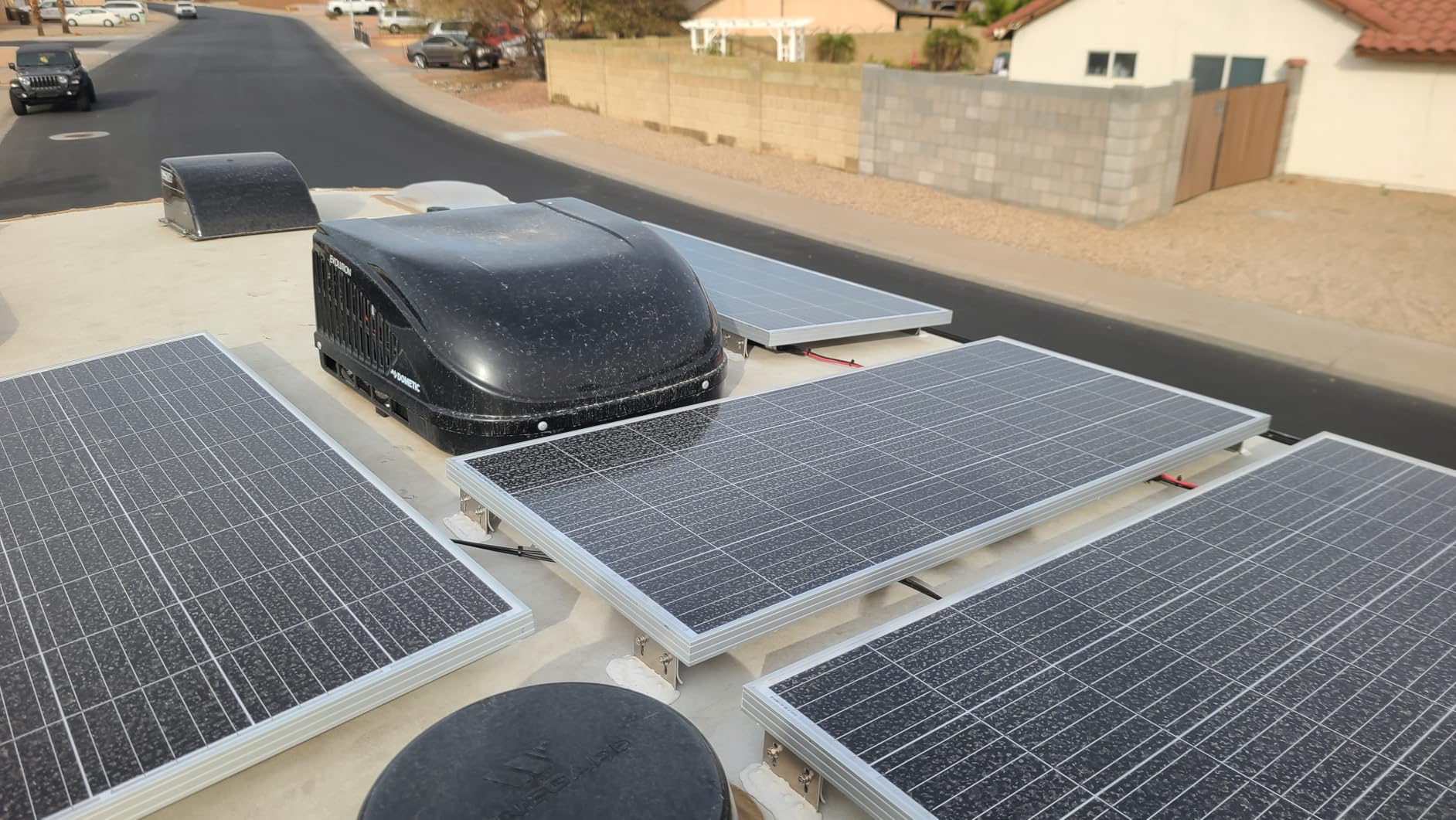 HQST 200W Portable Solar Panel, N-Type, 25% Efficiency, IP67 Waterproof | Only 11.82 lb, 3-in-1 Adapter Cable and Adjustable Kickstands for Power Stations, Camping, RV, Off-Grid & Emergency Backup customer photo 1