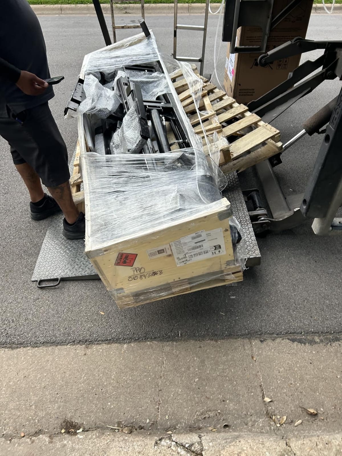 VEVOR Portable Car Lift, 9000 lbs Capacity, Heavy Duty Steel Truck Lift with 28