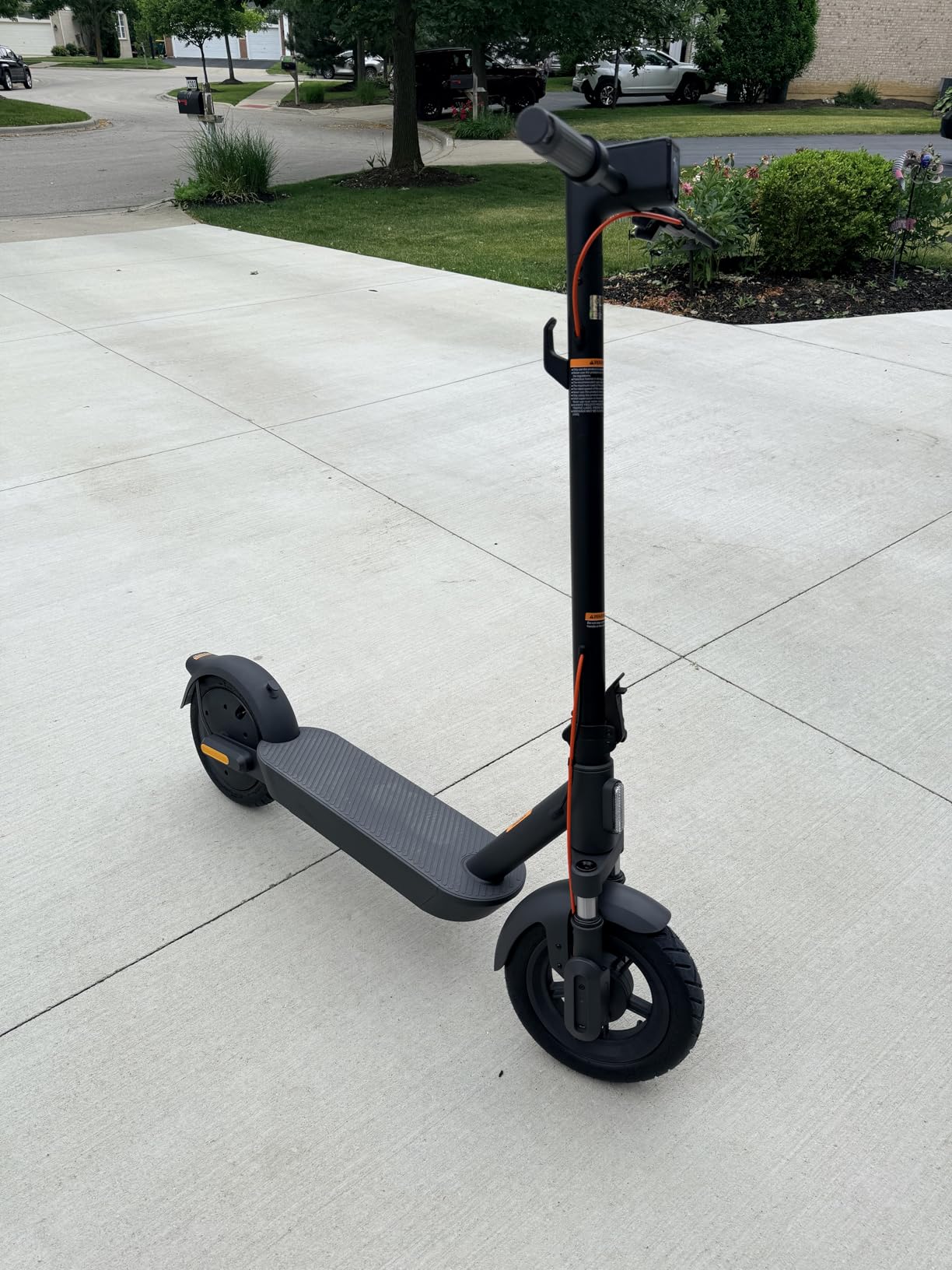AOTOS Electric Scooter for Adults, 20 MPH, 44/28 Miles Range, 750W/650W Peak Motor, 12