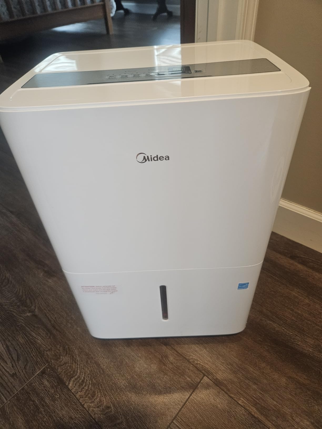 Midea 4,500 Sq. Ft. Dehumidifier for Basement, With Reusable Air Filter 50 Pint customer photo 1