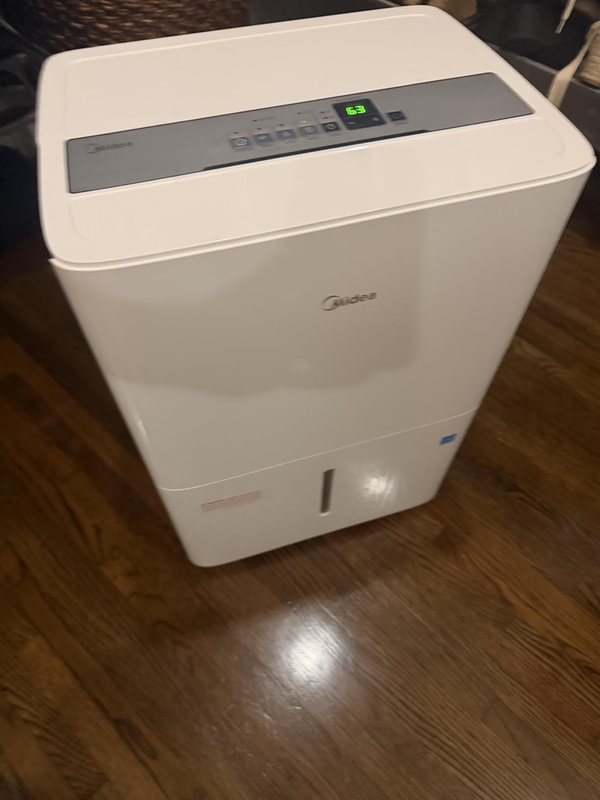 Midea 4,500 Sq. Ft. Dehumidifier for Basement, With Reusable Air Filter 50 Pint customer photo 2
