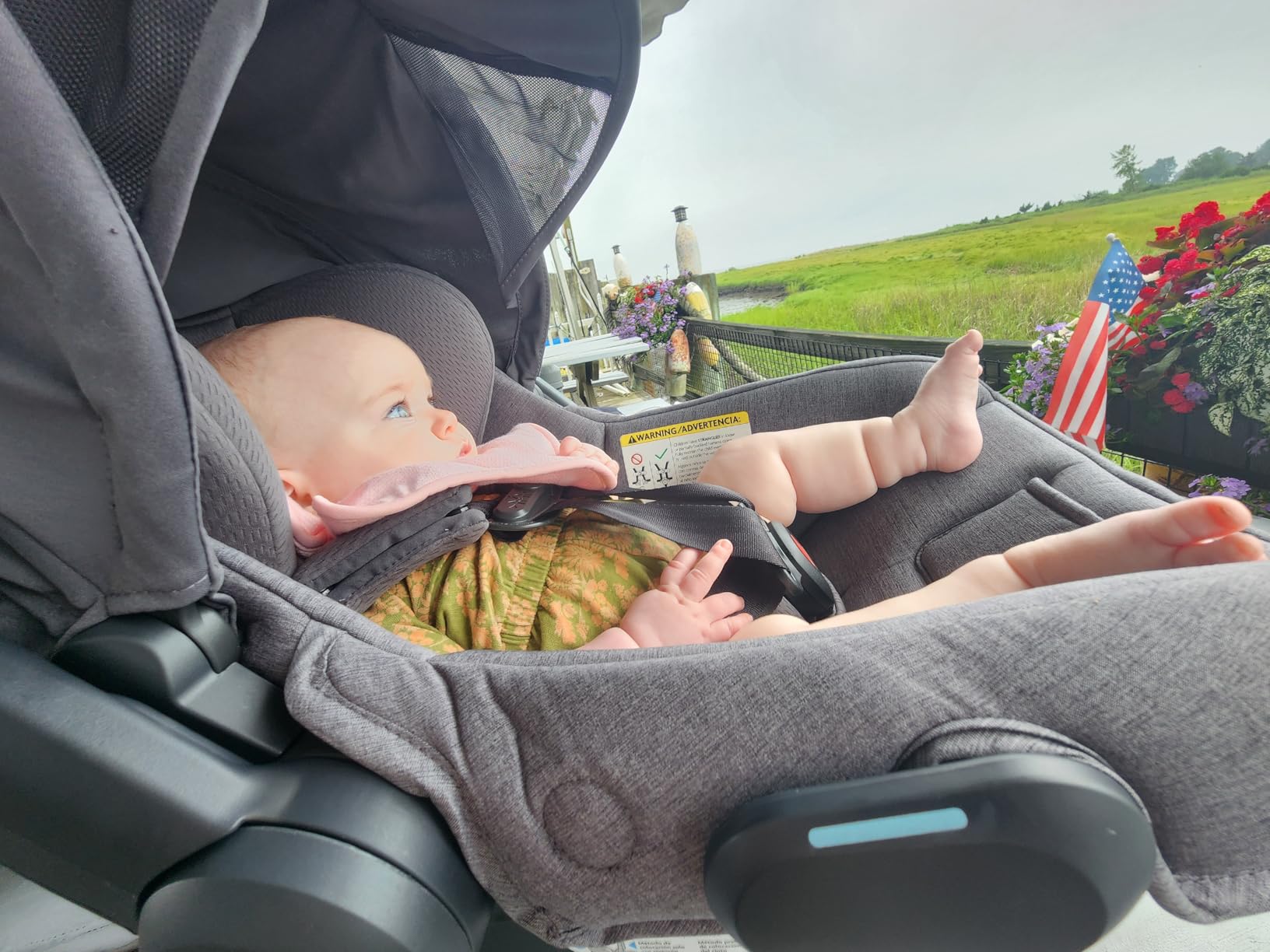 UPPAbaby Mesa V3 Infant Car Seat with Base, Insert & SmartSecure - Ada customer photo 2