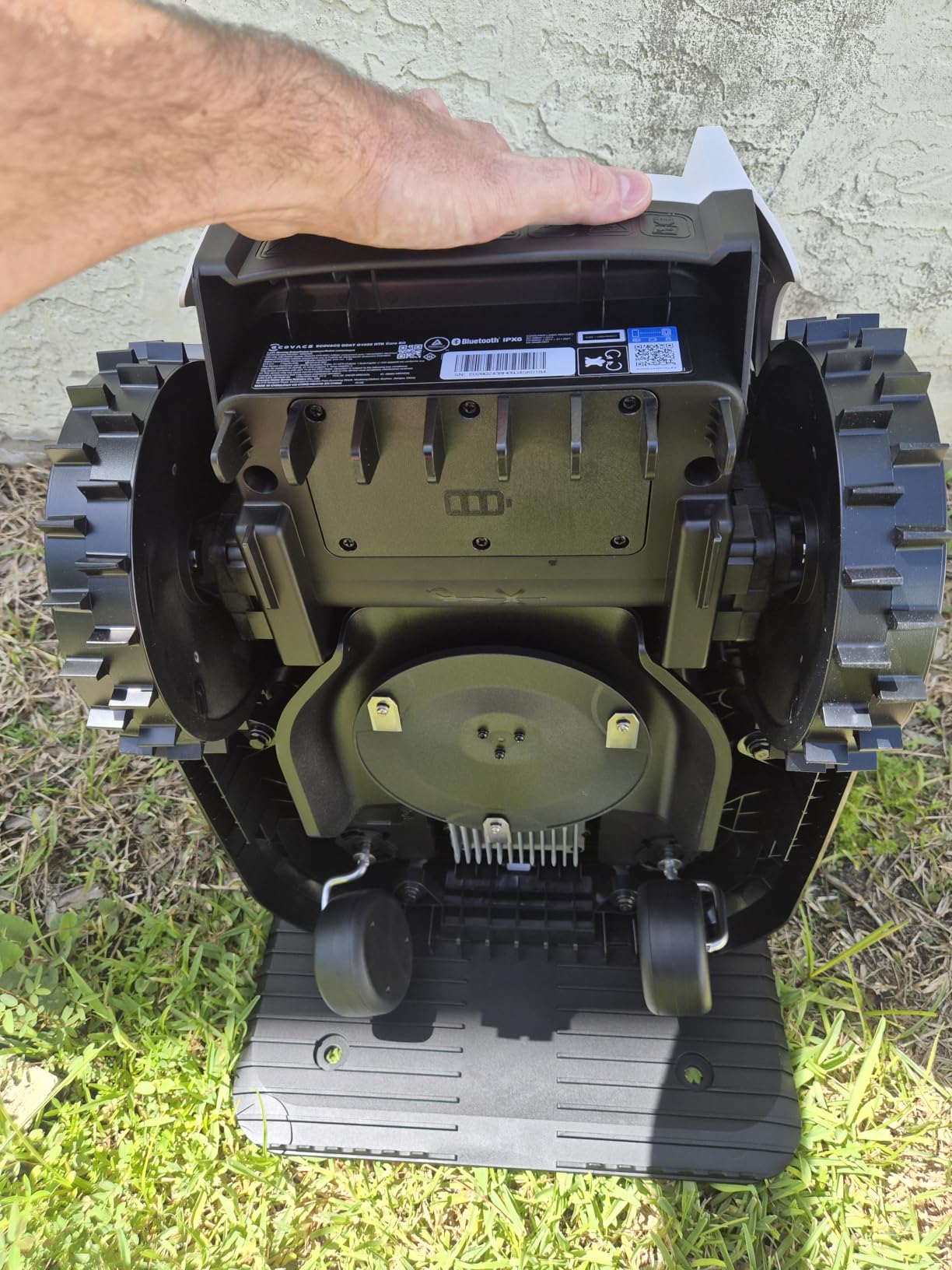 ECOVACS Goat O1000 RTK Care Robot Lawn Mower, RTK Navigation, 1/4 Acre | Wire-Free, Auto Mapping, Smart Multi-Zone Management, 62dB Quiet, App Control, Includes 36 Extra Blades customer photo 2