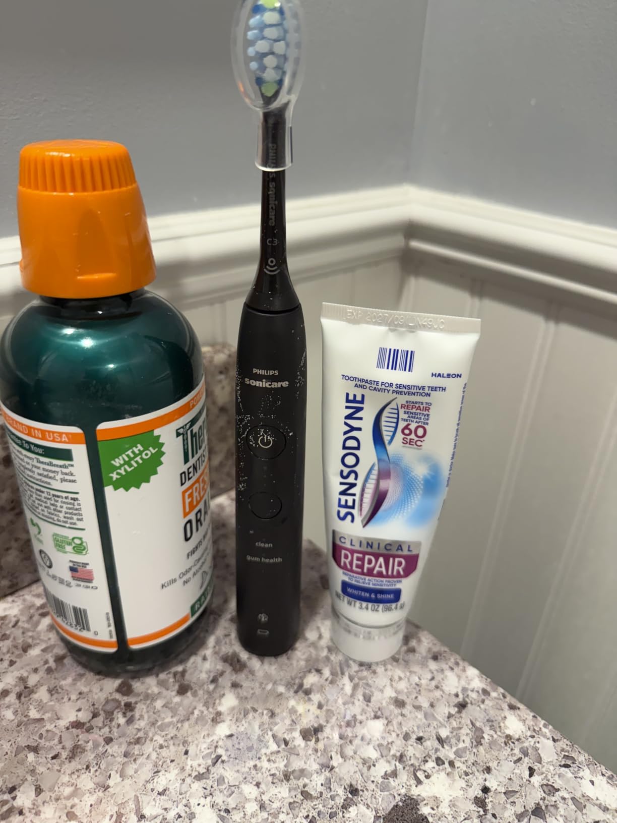 Philips Sonicare 5950 Rechargeable Electric Toothbrush, 2 Brush Heads, Navy (HX7133/03), 6 Brush Settings, Pressure Sensor, 21-Day Battery, Travel Case customer photo 1