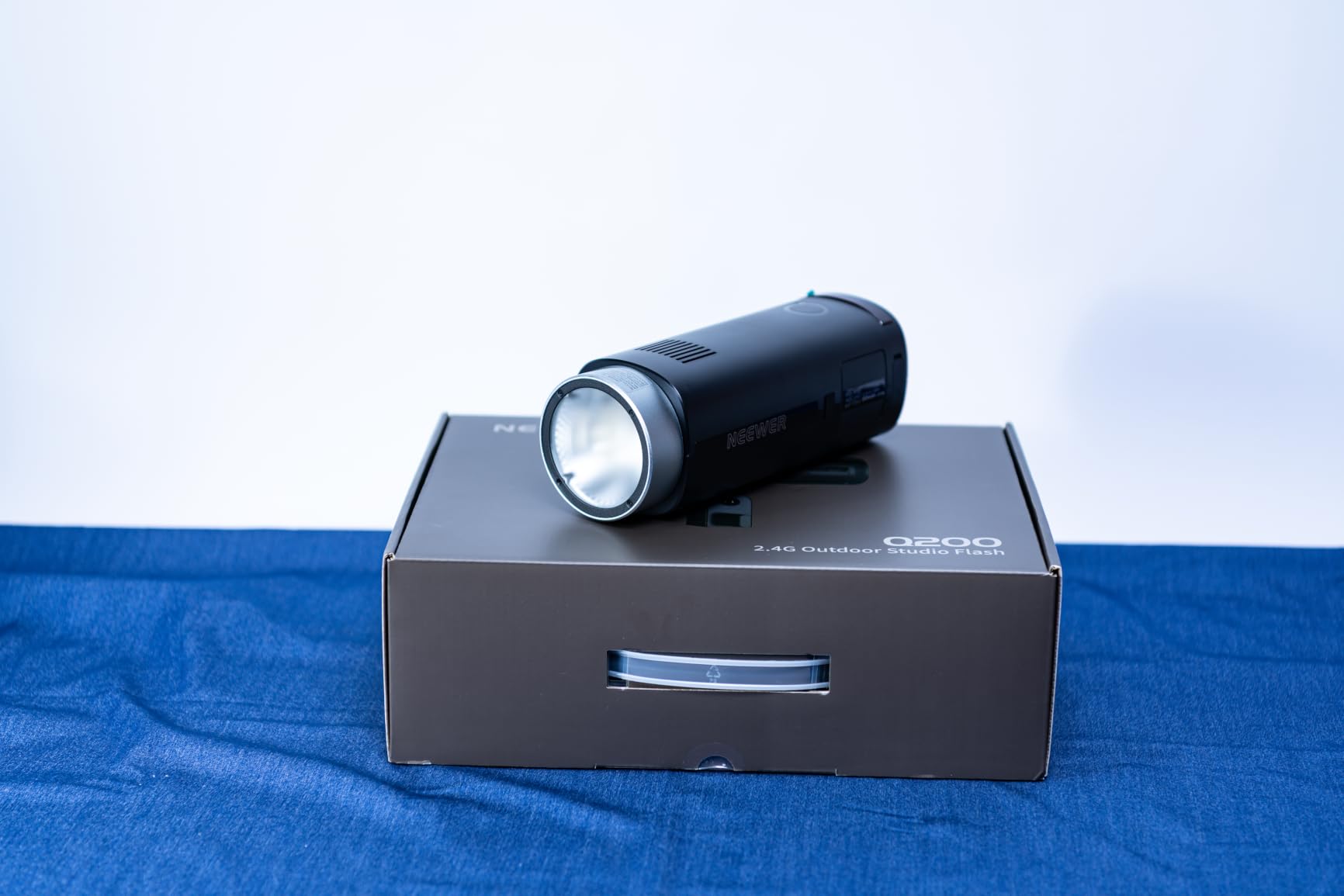 NEEWER 120Ws 2.4G TTL Outdoor Strobe Flash, Compatible with Godox, 1/8000s HSS Portable Studio Monolight with Modeling Light /3000mAh Battery/420 Flashes/1.5s Recycle for Photography Photoshoots, Q120 customer photo 2