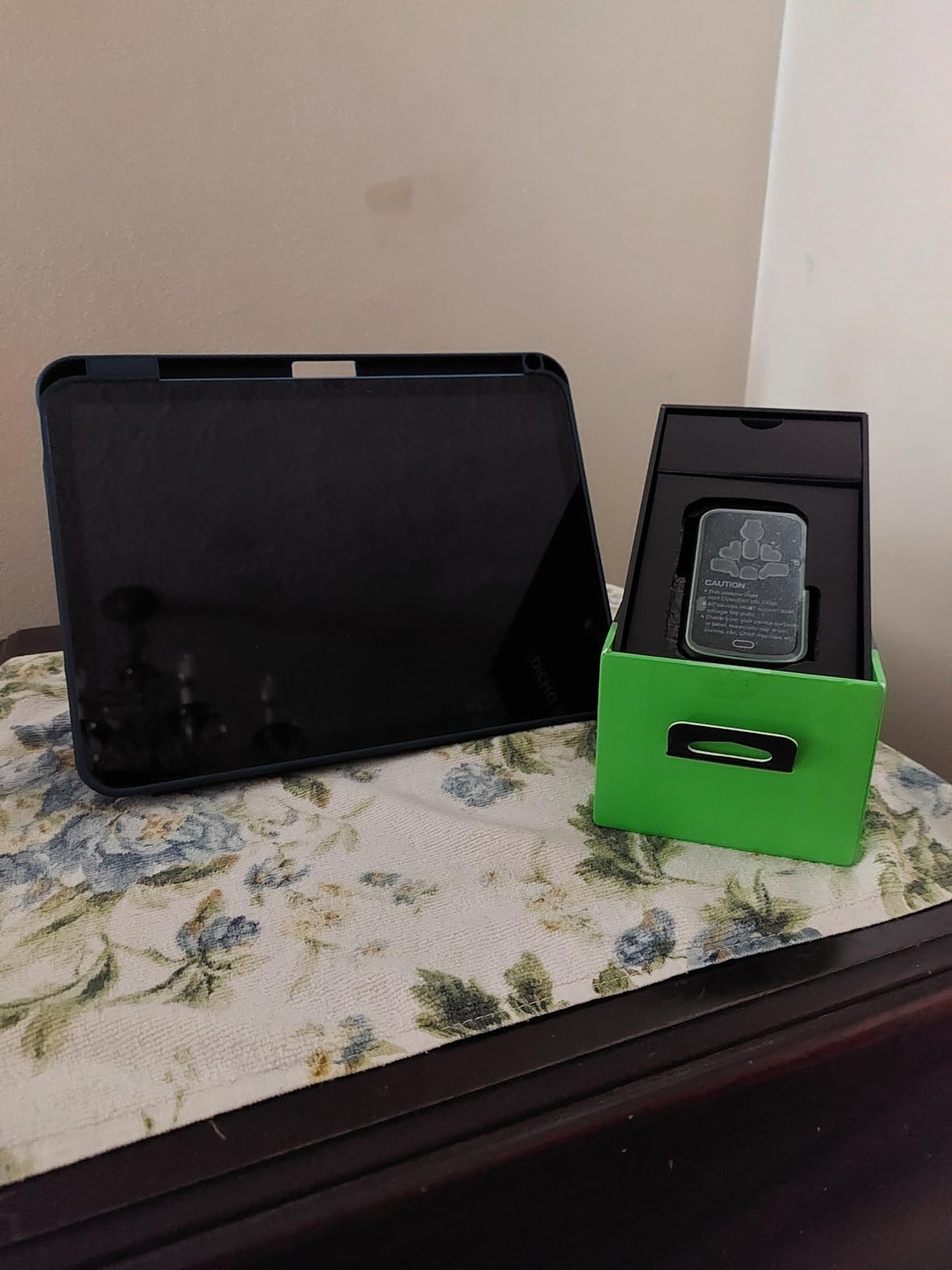 Epicka Pulse Duo 140W Universal Travel Adapter PD 3.1, 2AC/3USB-C/1USB-A | International Power Adapter with Smart Display, 3.28ft Cable, PPS Fast Charging for MacBook/iPhone customer photo 2