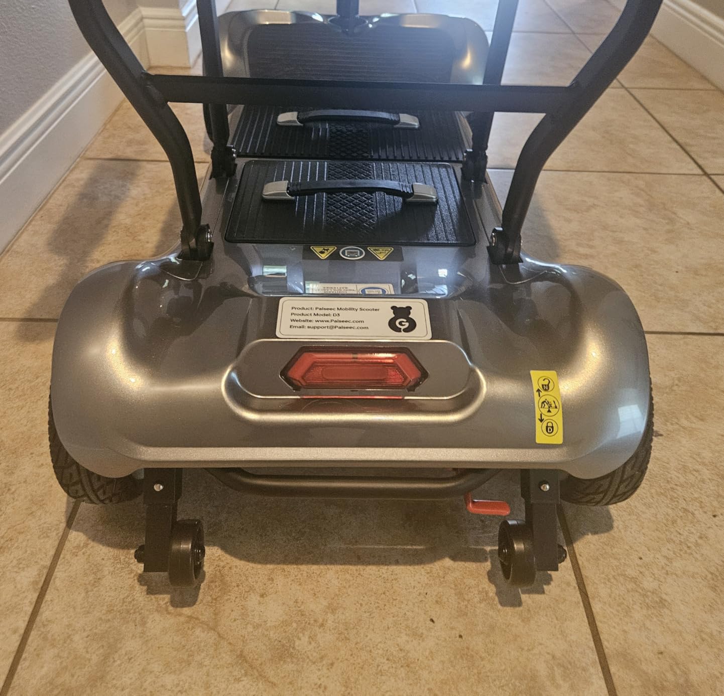 [2026 Upgraded] PAISEEC D3 Pro Ultra Lightweight Mobility Scooter, 2 Batt | 19Miles, 270W Motor All-Terrain, Fits Car Trunk, USB Port, Airline Approved for Travel, Shopping, Daily Use customer photo 1
