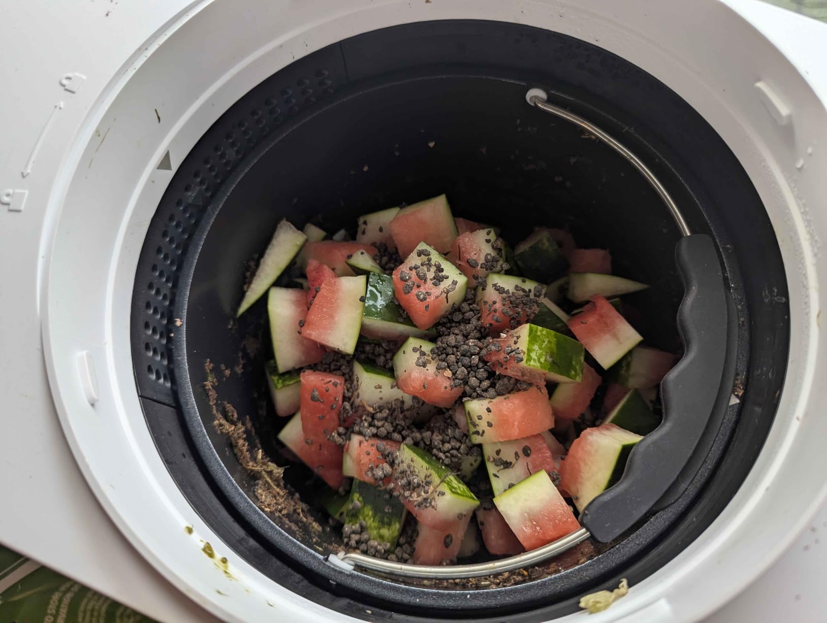 Odorless Electric Kitchen Composter 4.5L, Quiet ≤45dB for Home customer photo 2