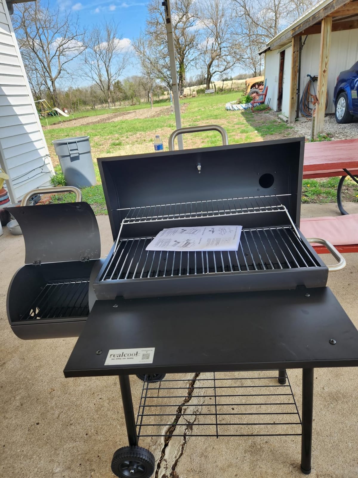 Realcook Charcoal Grill with Offset Smoker: Spacious Barrel Charcoal Grills | with 800 Sq. In. Cooking Space - BBQ Offset Smoker Combo for Backyard Parties Weekend Barbecues Gatherings customer photo 2
