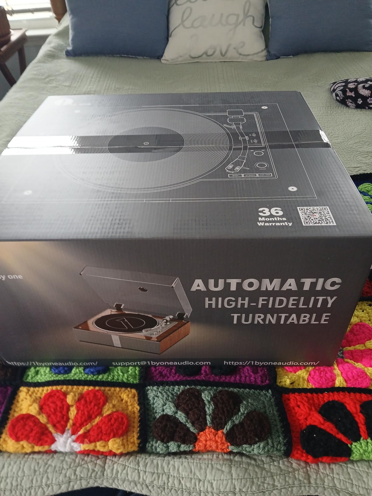 1 BY ONE Fully Automatic Belt-Drive Turntable, Wireless Vinyl Record Player customer photo 2