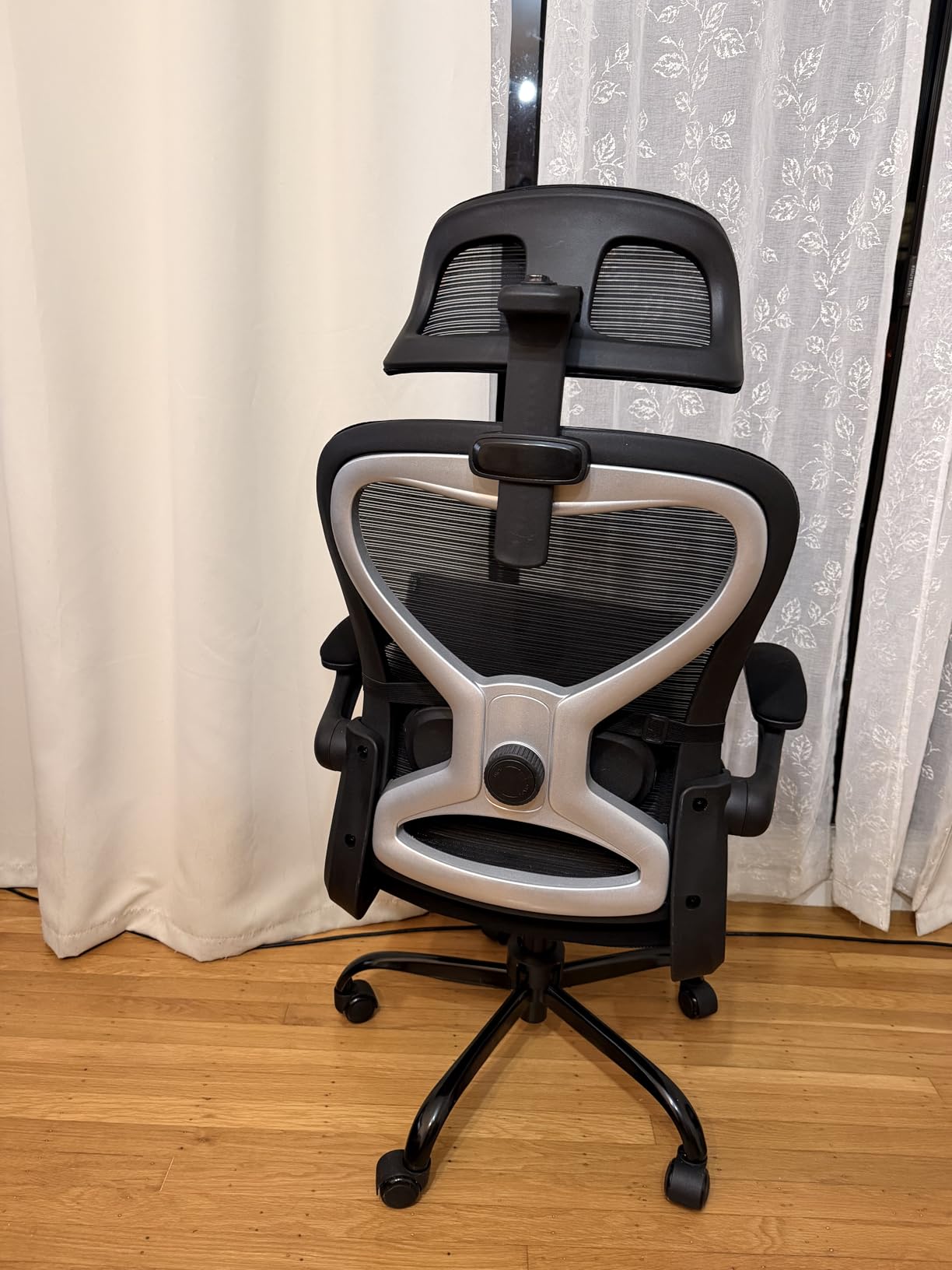 Ergonomic Office Chair for Back & Neck Pain Relief, Virgin Foam Seat, 2D Adjustable Lumbar & 3D Headrest, Tilt & Rock for Relaxation, Ideal for Long Sitting Comfort, White/Gold customer photo 1