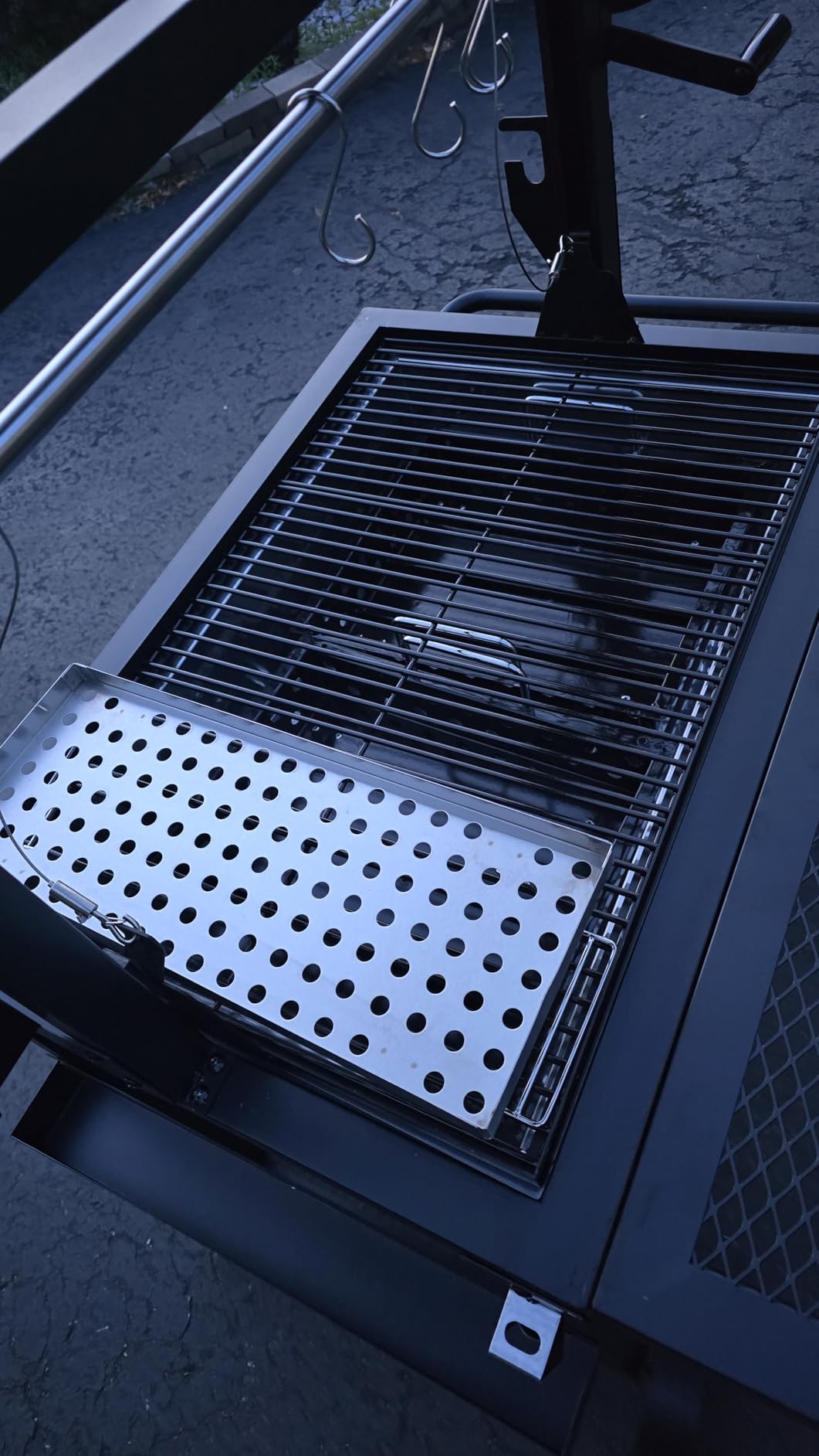 Argentine Santa Maria Grill with Adjustable Height Grates for Outdoor Grill | Wood Fire & Charcoal BBQ Grill, Argentinian Open Fire Grill with S-Hooks and Foldable Front Table, Authentic Gaucho Grilling customer photo 1
