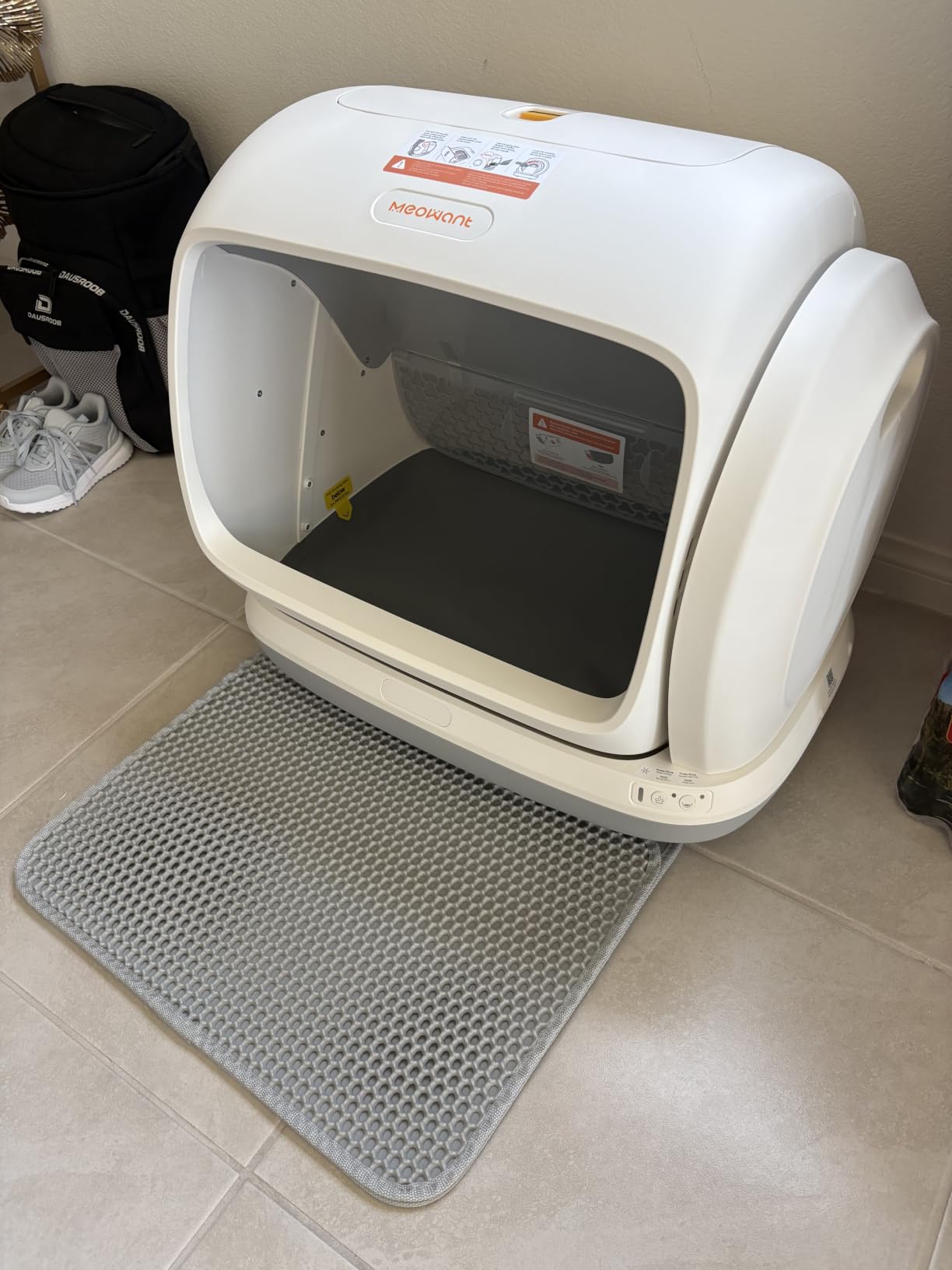 Meowant Large Space Automatic Litter Box for Multiple Cats | 106L Self Cleaning Cat Litter Box, Odor-Control Low Entry APP Control Cat Box Use for Senior Cats Large Cats customer photo 1