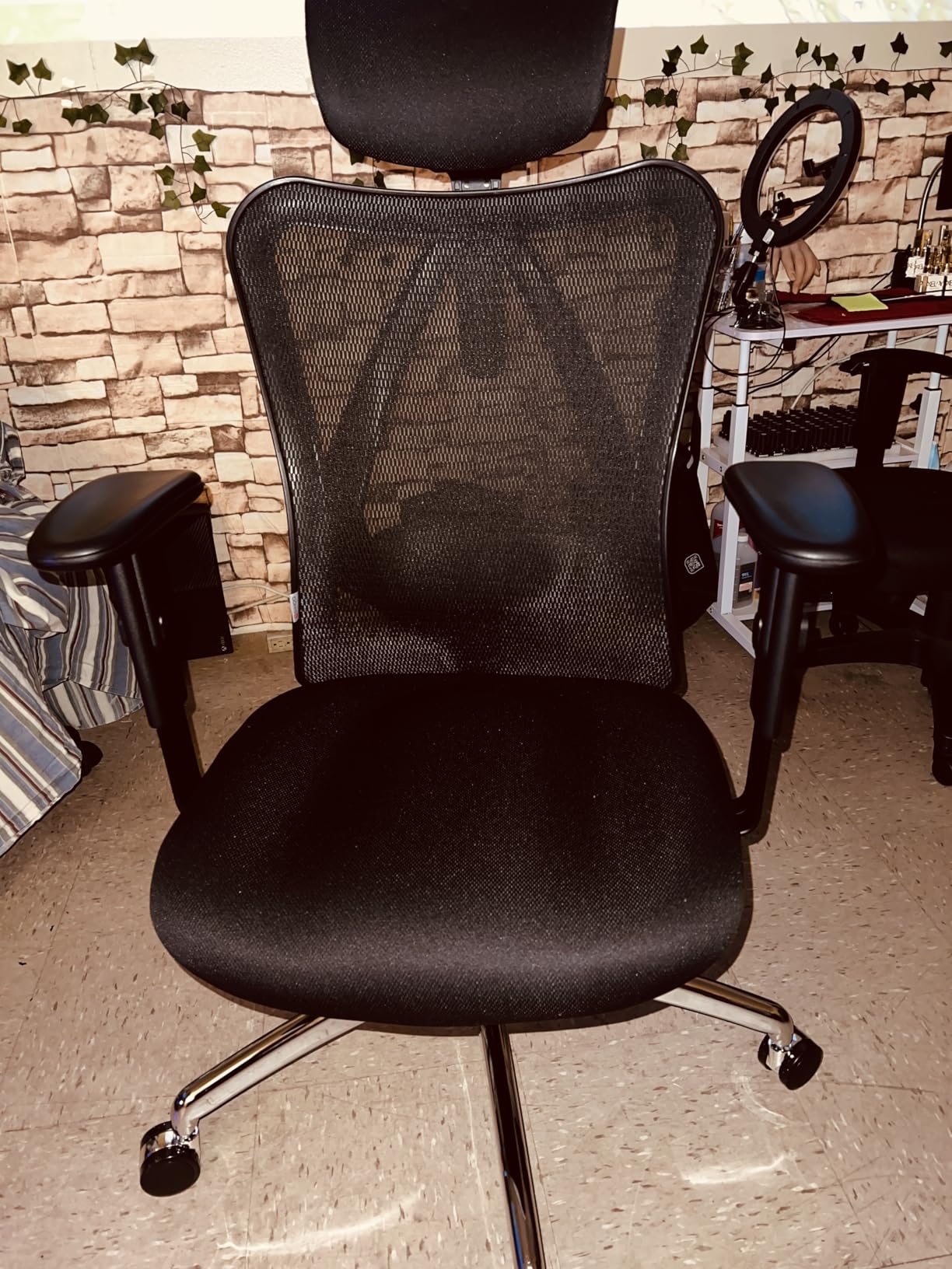 SIHOO B100 PRO Ergonomic Mesh Office Chair with Footrest | Desk Chair With Adaptive Lumbar Support, Wide Headrest, 360° Rotatable Flip-Up Armrests, Grey customer photo 2