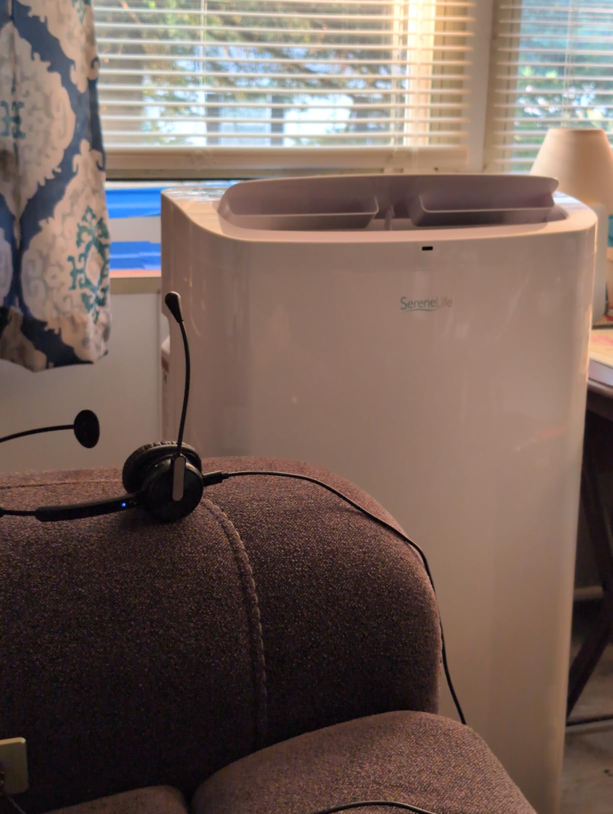 SereneLife 14,000 BTU Portable Air Conditioner with Dehumidifier & Fan | Wi-Fi Enabled Portable AC Unit for Rooms up to 650 Sq Ft | Compact Standing Air Conditioner with Window Kit (Gray) customer photo 1