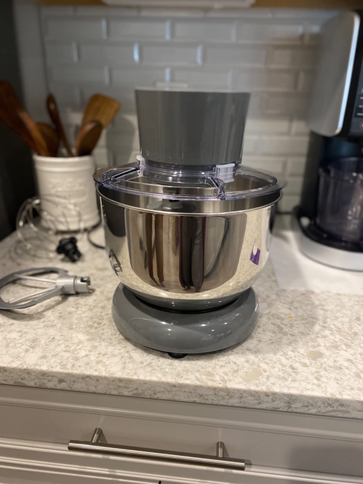 VEVOR 7.4 Qt Tilt Head Stand Mixer 500W Electric Dough Mixer, 6 Speeds with Pulse Food Kitchen Mixer with Stainless Steel Bowl, Splash Guard, Dough Hook, Whisk, Beater, for Baking Mixing customer photo 1