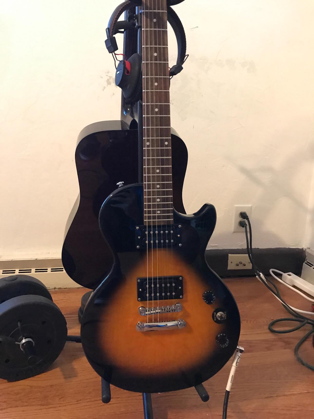 Epiphone Les Paul Special II, Heritage Cherry Sunburst customer photo 2