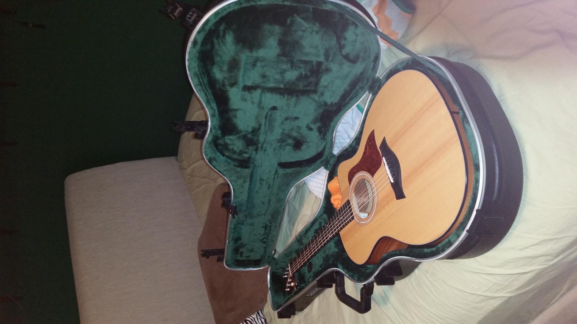 SKB 18 Acoustic Guitar Case customer photo 2
