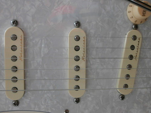 Fender Vintage Noiseless Stratocaster Pickups Set White, 3 Pickups customer photo 1