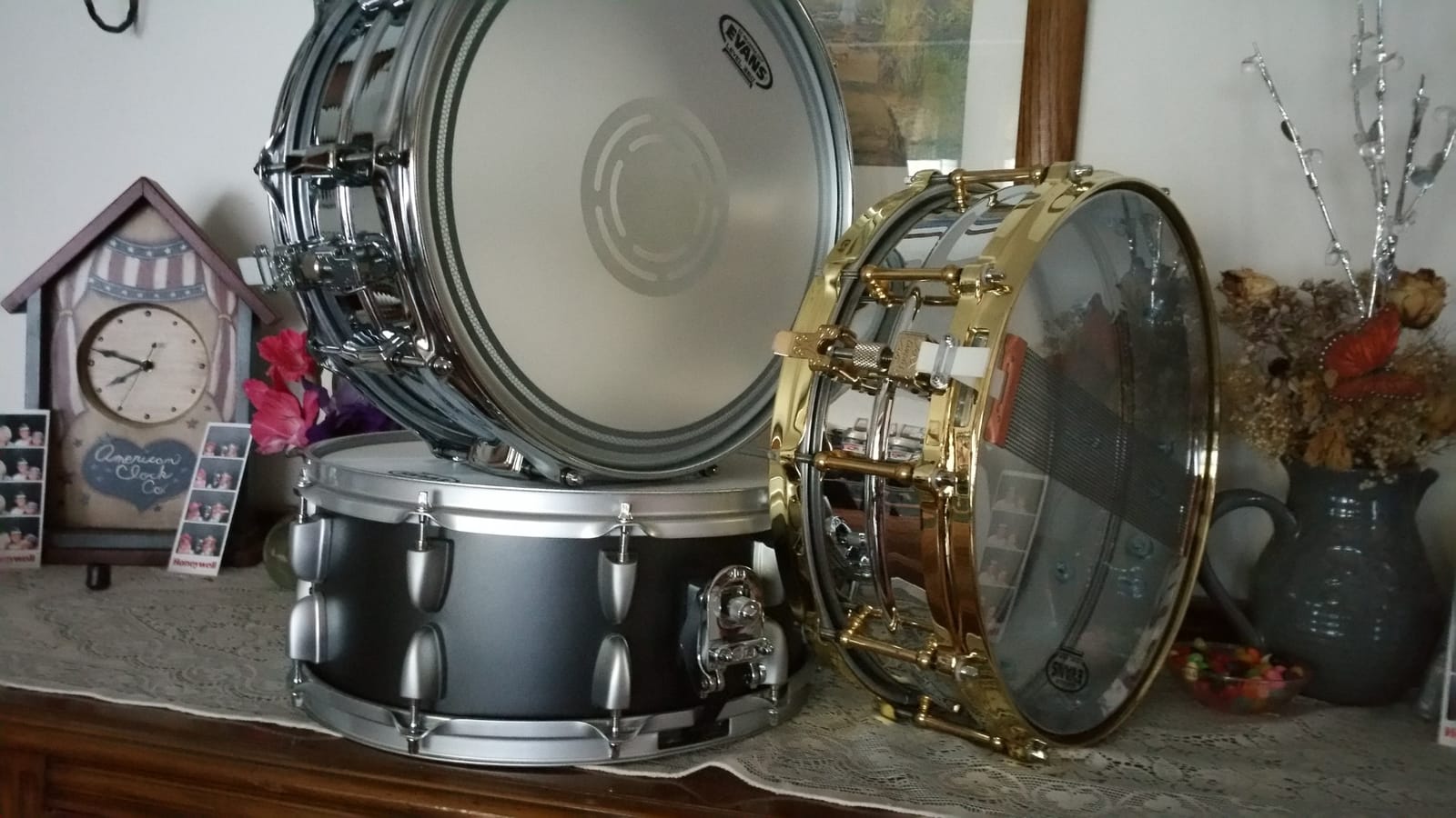 Ludwig LM402 Smooth Chrome Plated Aluminum 6.5 x 14 Inches Snare Drum with Imperial Lugs and Supra-Phonic Strainer customer photo 2