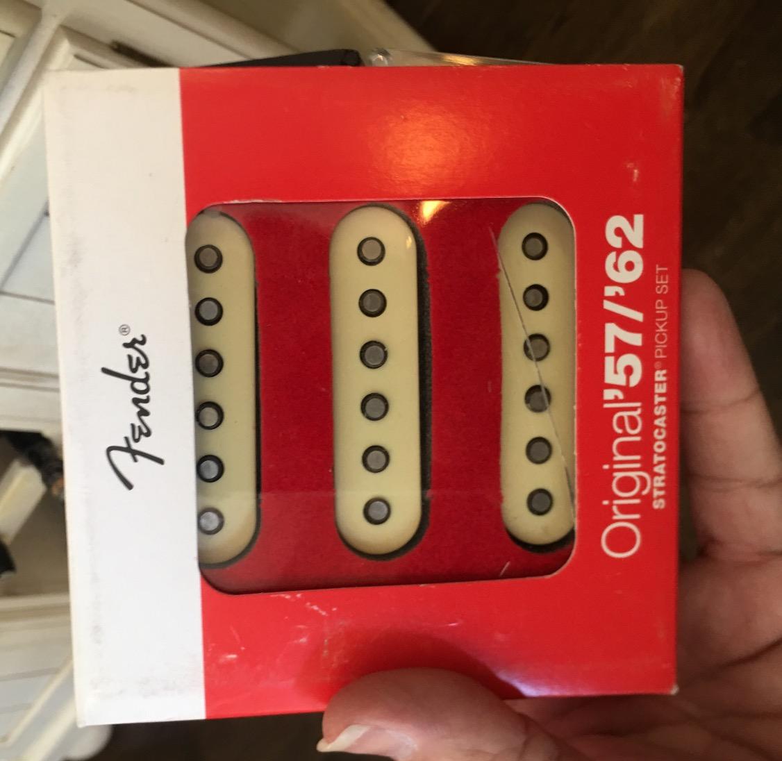 Fender Pure Vintage '57/'62 Stratocaster Pickup Set, Aged White customer photo 2