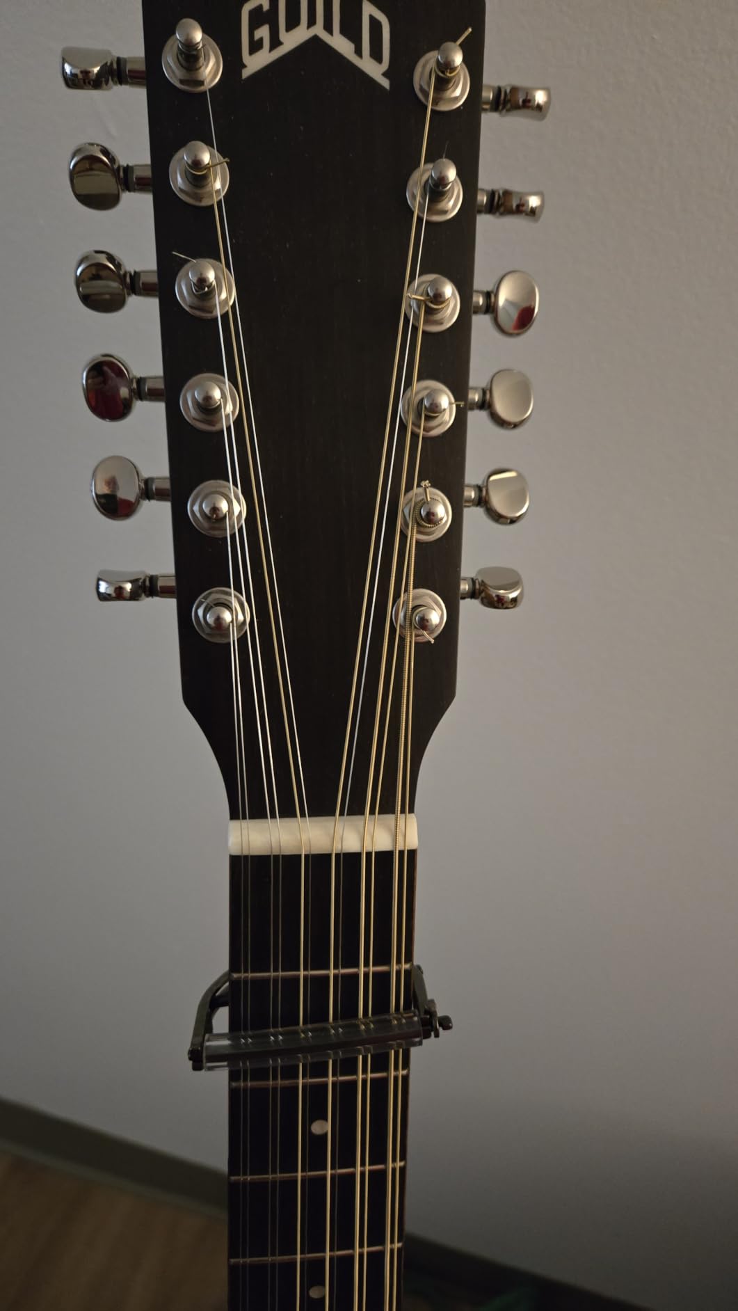 Paige 12-String Acoustic Guitar Capo, Smokey Black Finish customer photo 2