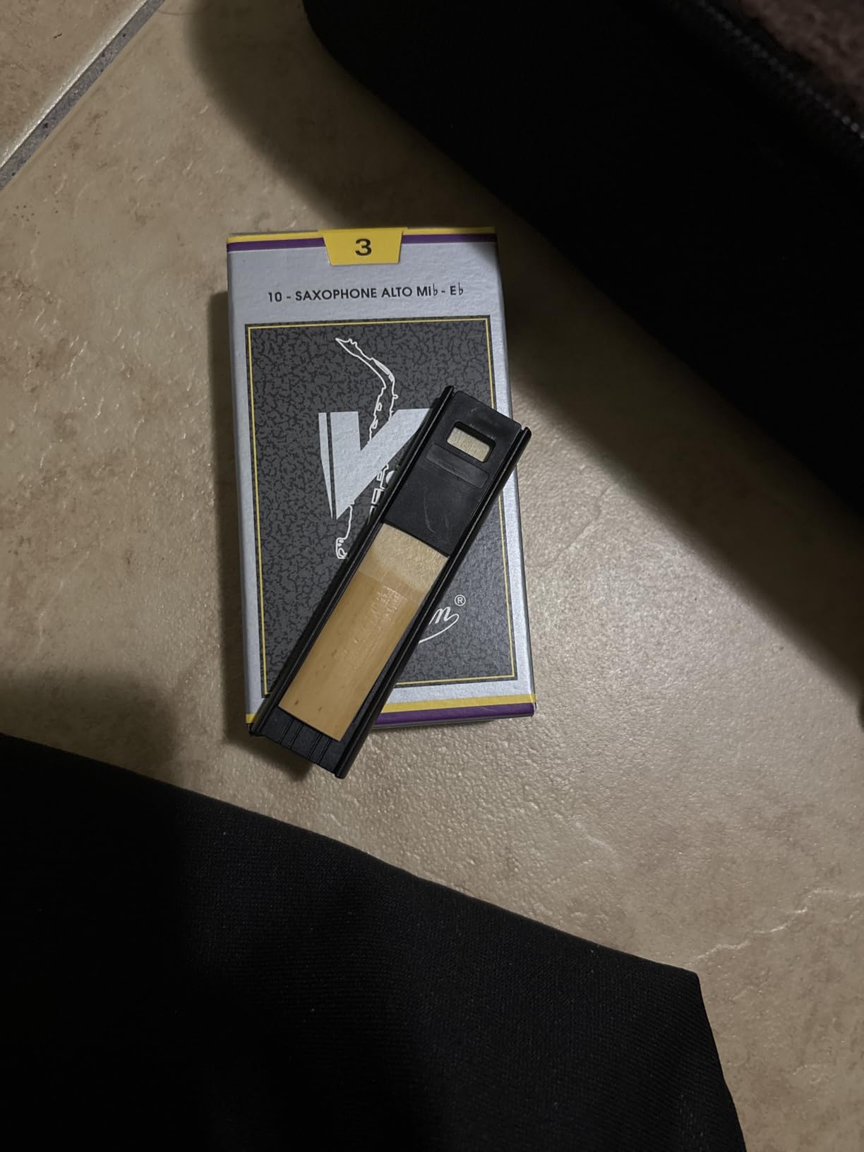 Vandoren SR613 Alto Sax V.12 Reeds Strength 3; Box of 10 customer photo 1