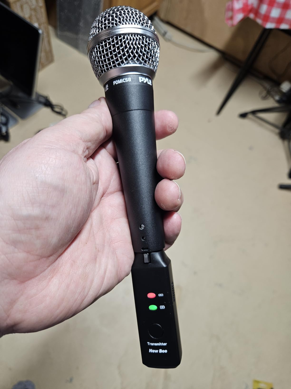 Pyle Microphone, Dynamic Cardioid, XLR Cable Included, Unidirectional, Rugged Construction, Built-in Pop Filter, Perfect for Stage & Studio, High Gain, Ultra-Wide Frequency Response, 15ft Cable customer photo 1